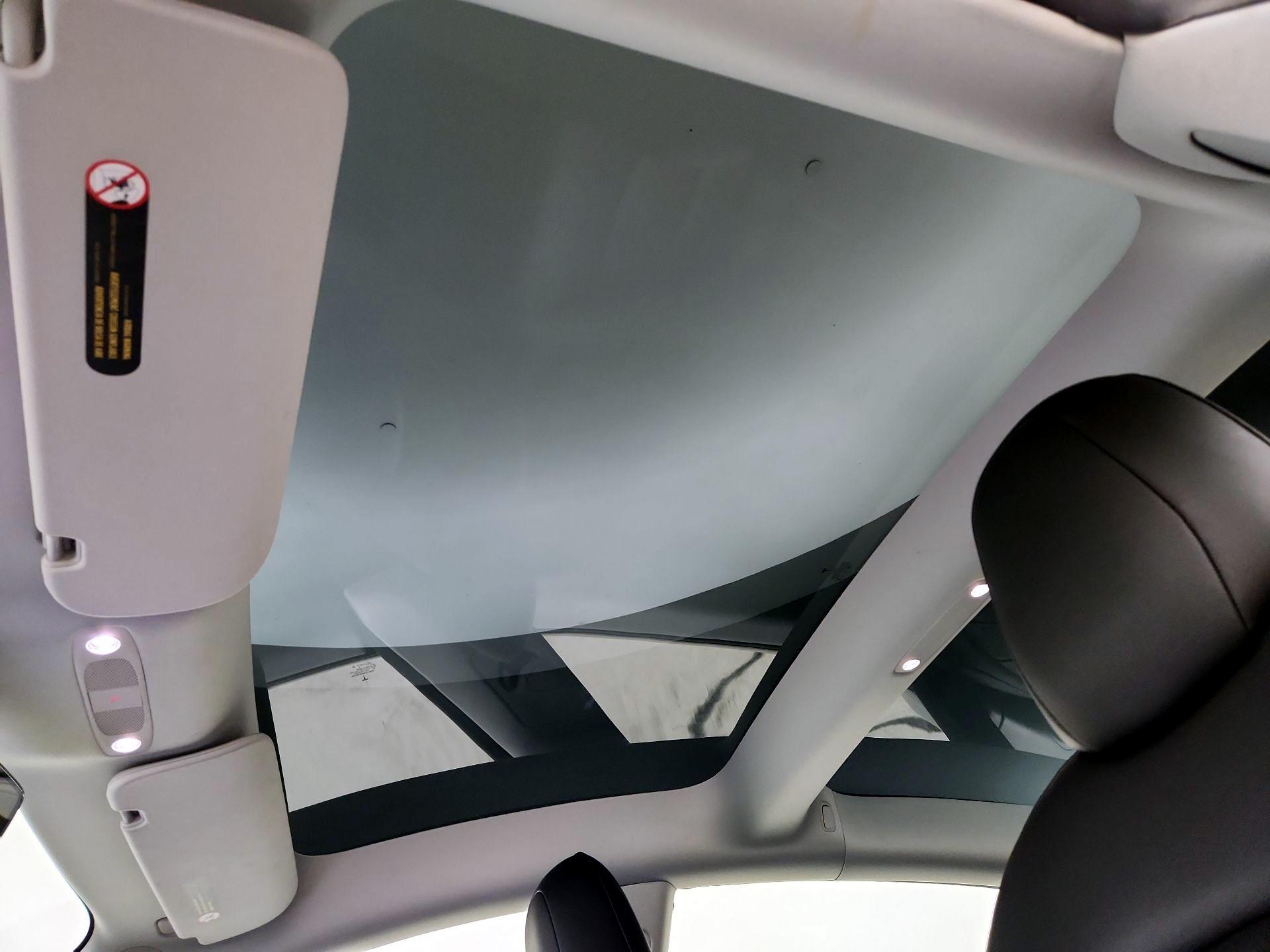 Thumbnail: 2022 Tesla Model 3 - 19