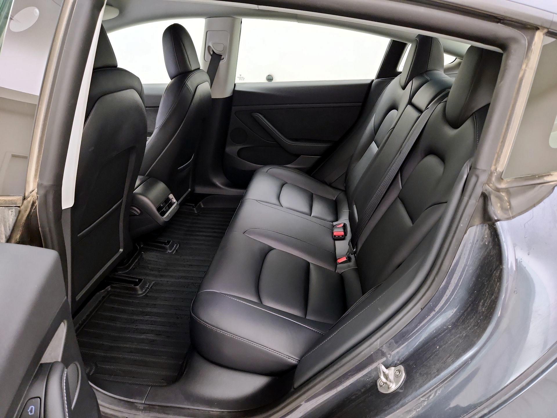 Thumbnail: 2022 Tesla Model 3 - 20