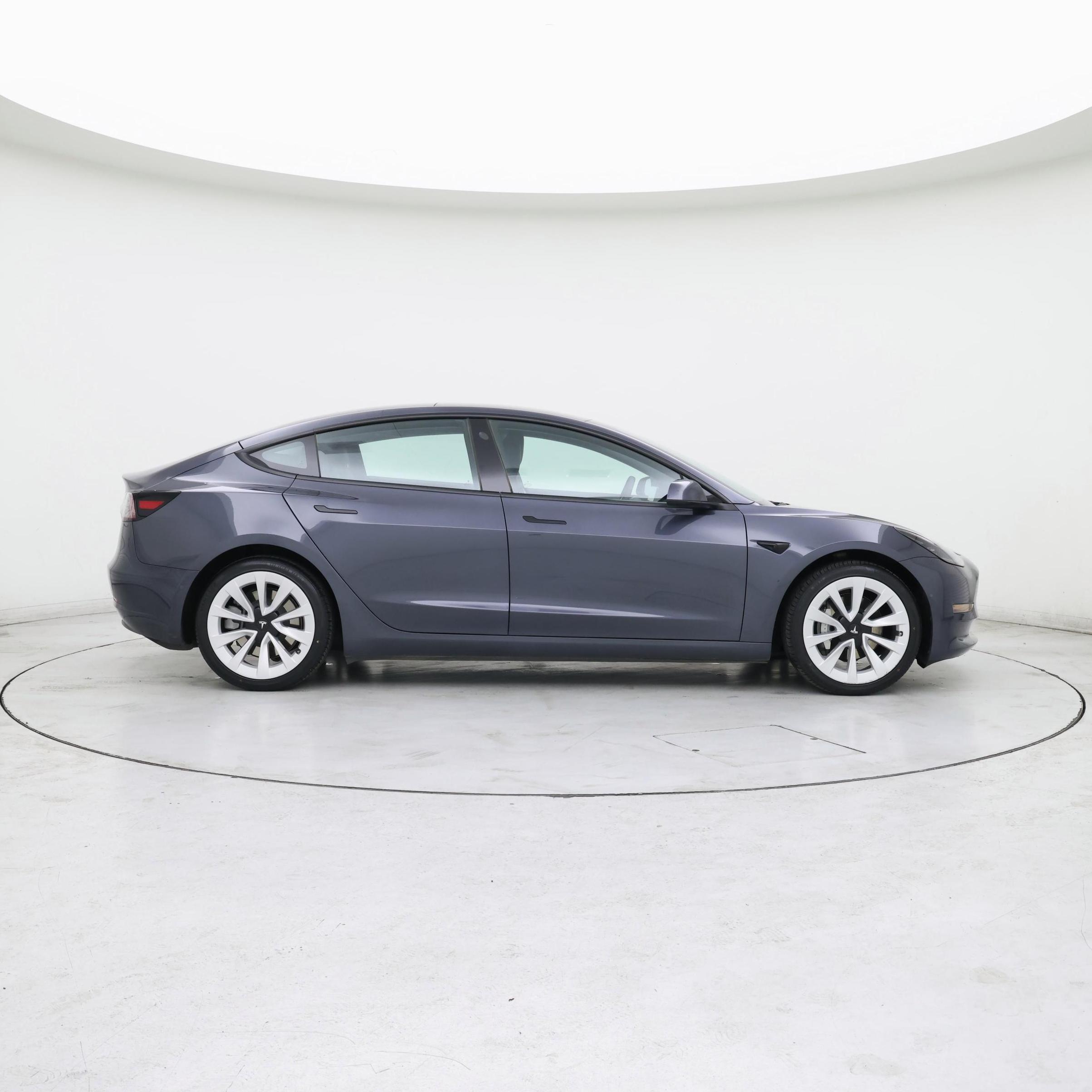 Thumbnail: 2022 Tesla Model 3 - 7