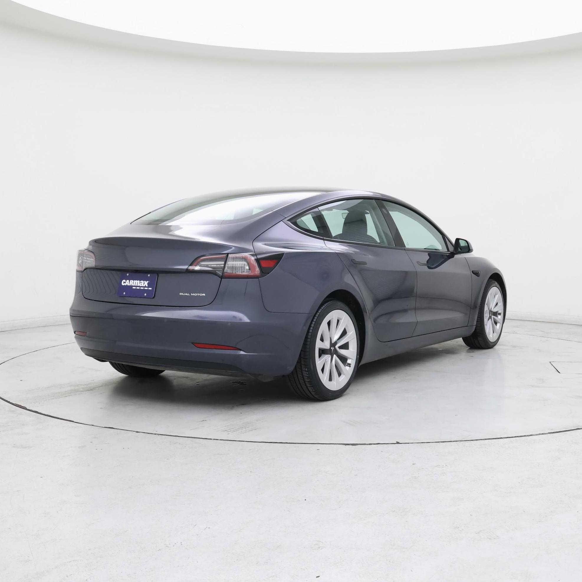 Thumbnail: 2022 Tesla Model 3 - 8
