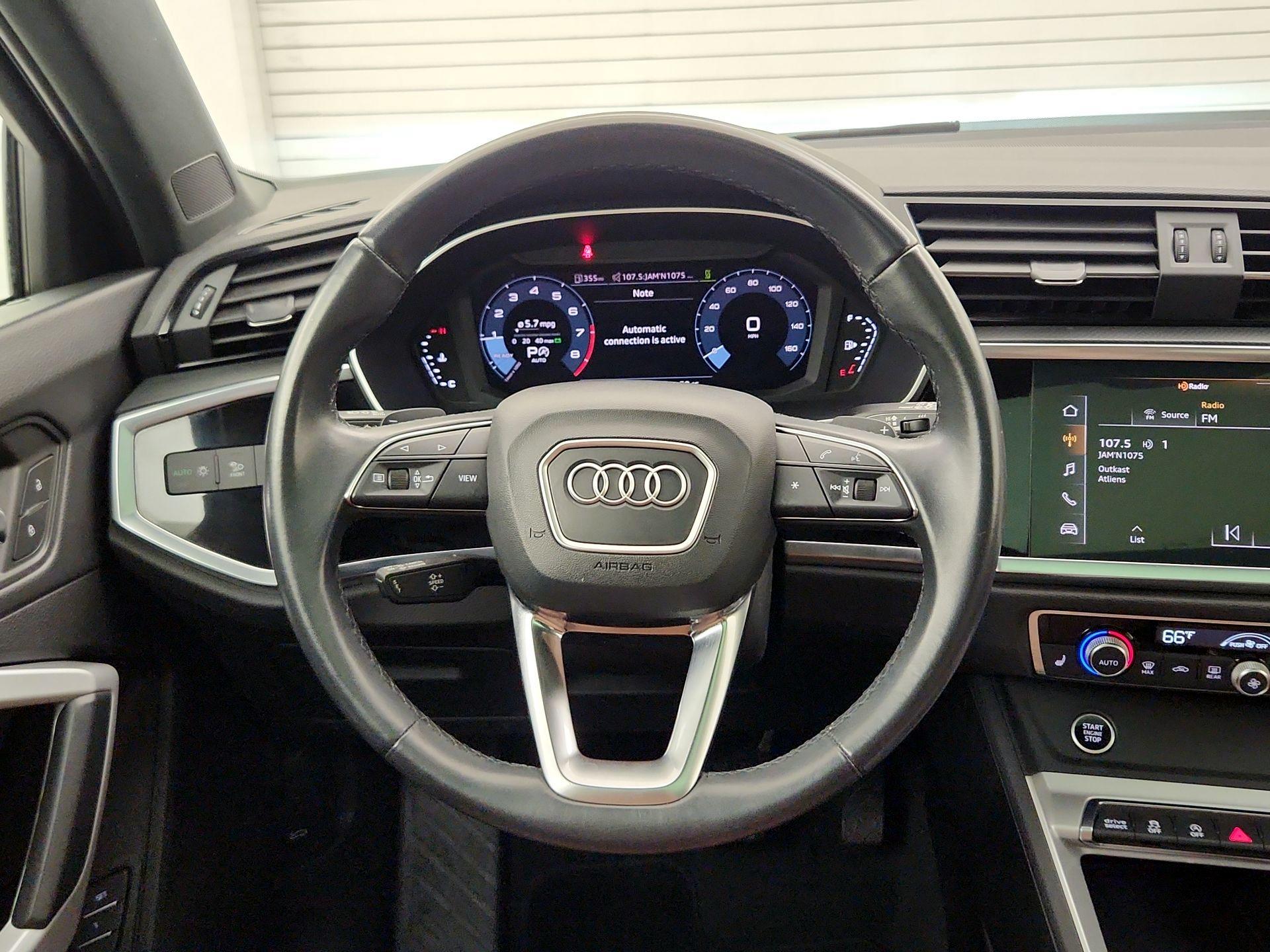 Thumbnail: 2023 Audi Q3 - 10