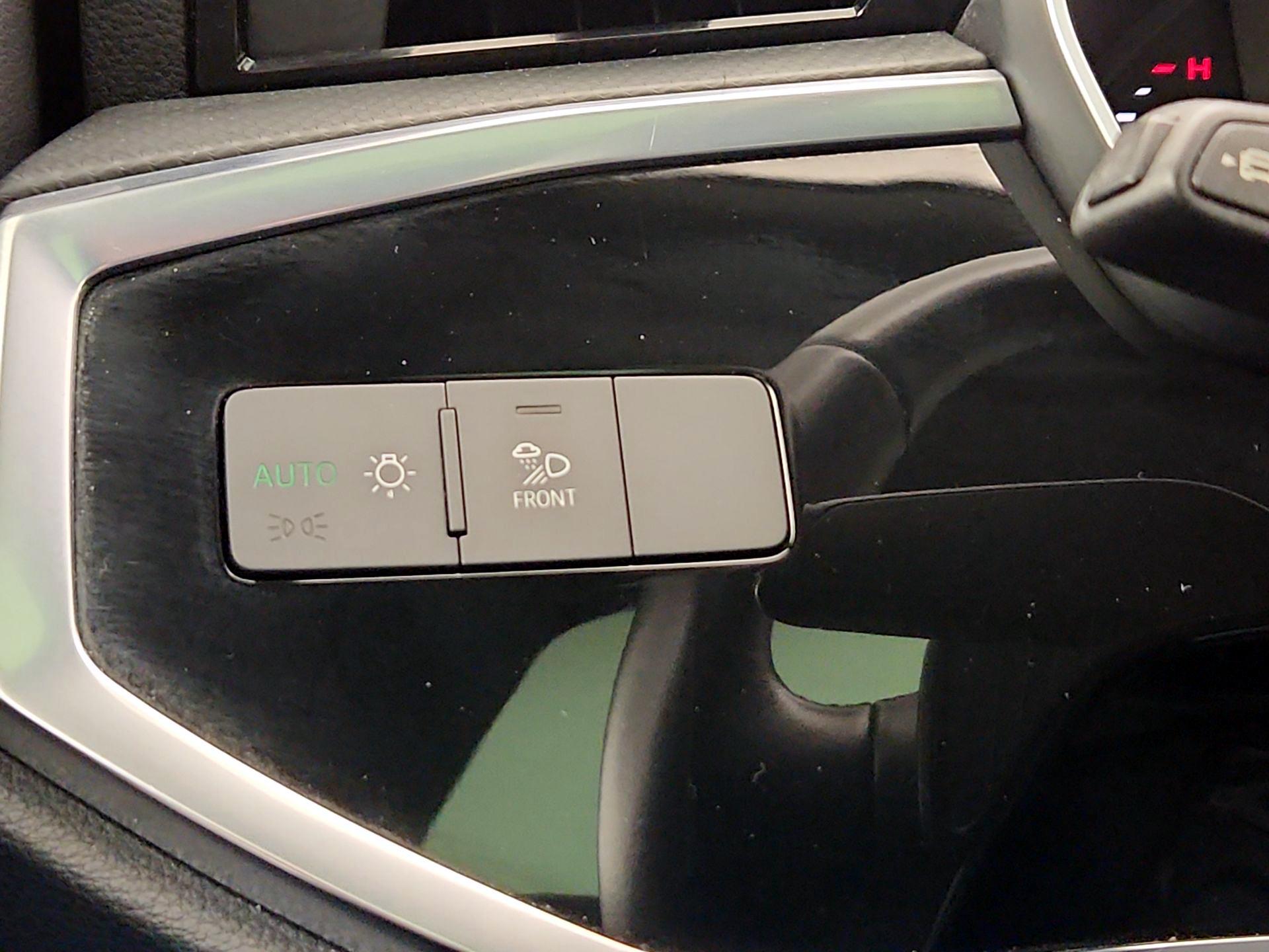 Thumbnail: 2023 Audi Q3 - 13