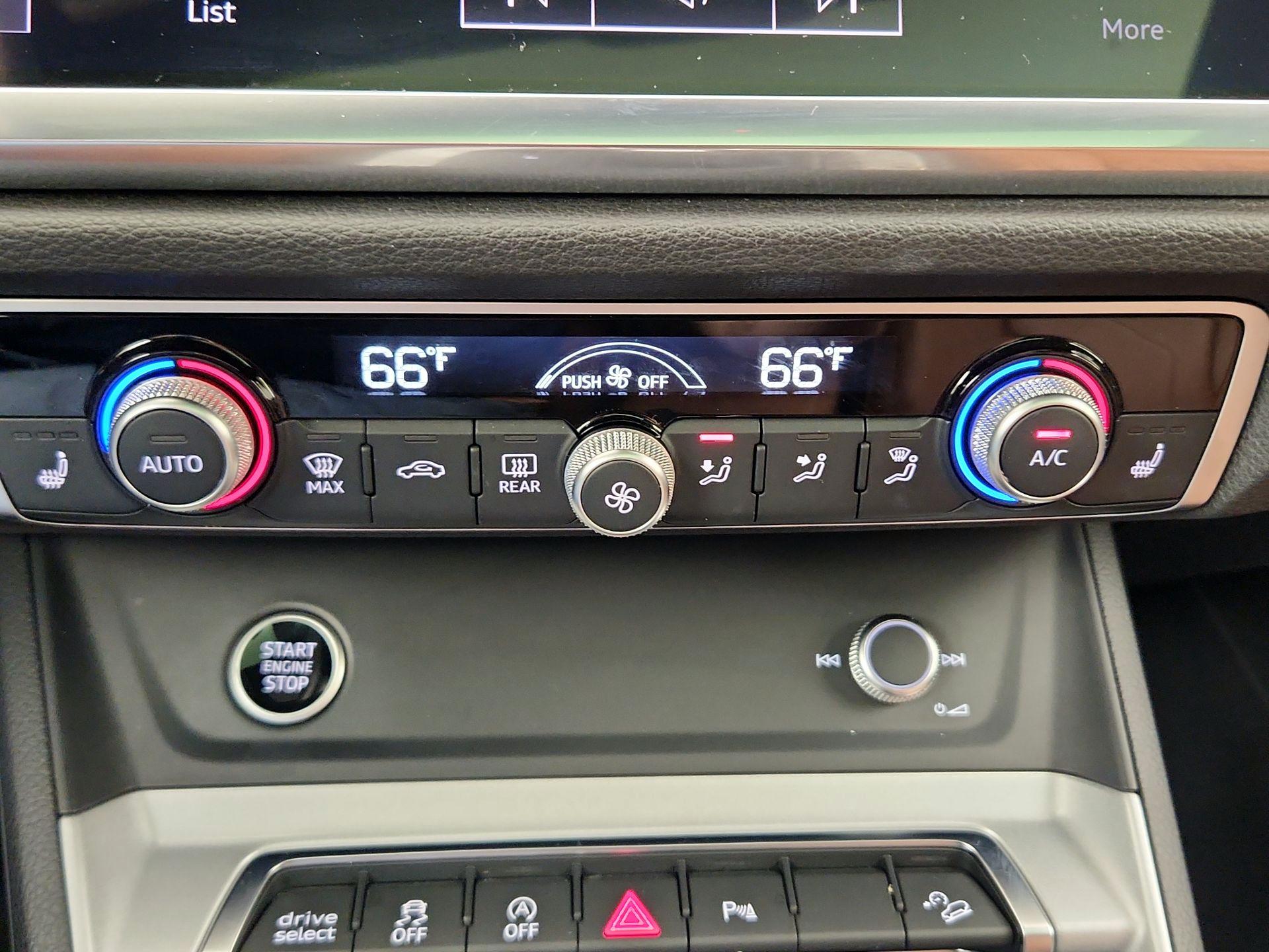 Thumbnail: 2023 Audi Q3 - 16