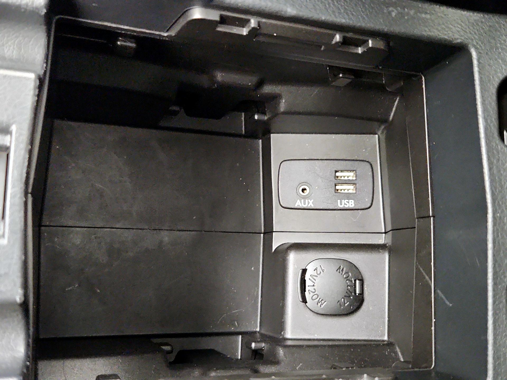 Thumbnail: 2015 Subaru XV Crosstrek - 19