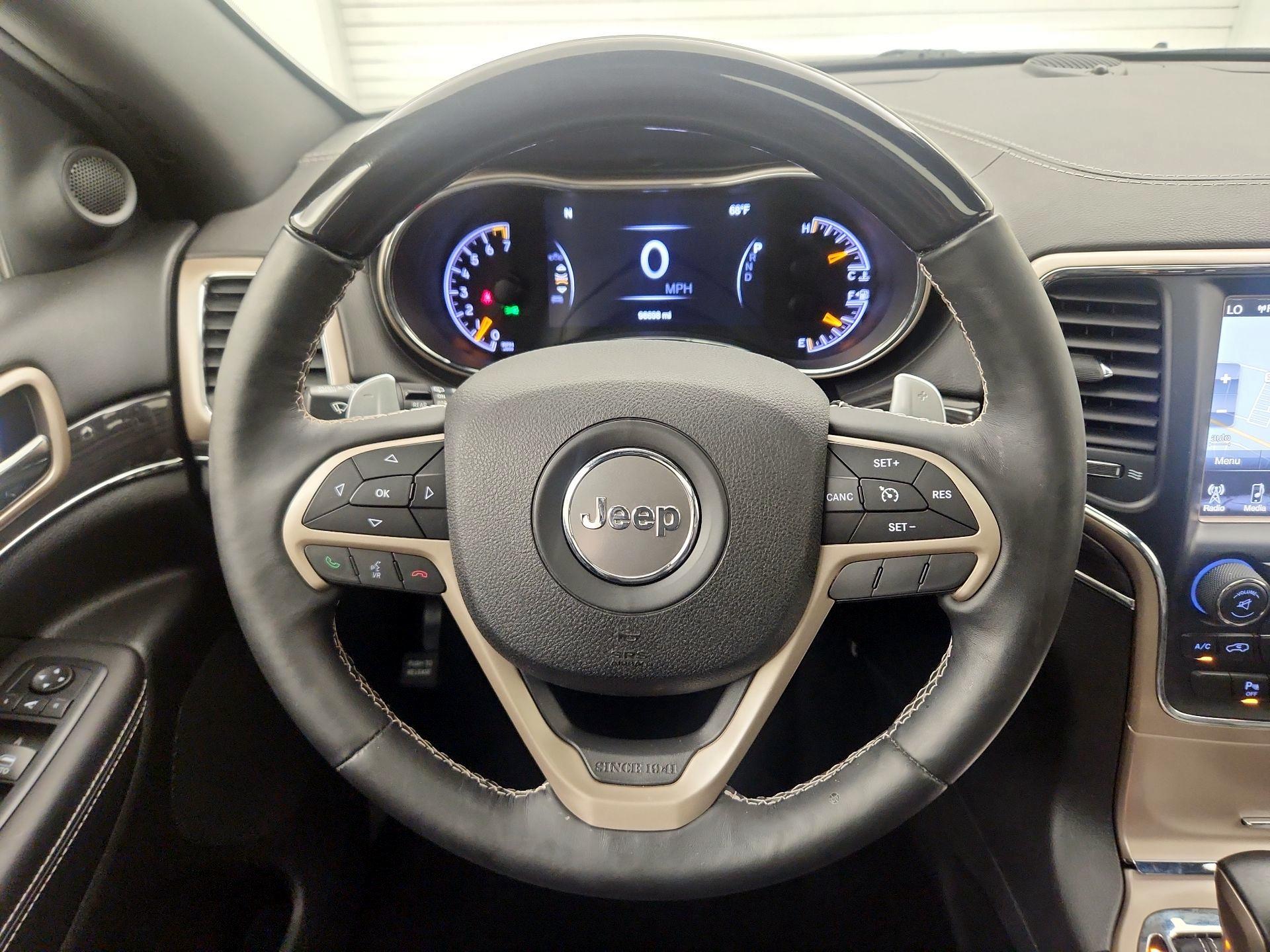 Thumbnail: 2017 Jeep Grand Cherokee - 10