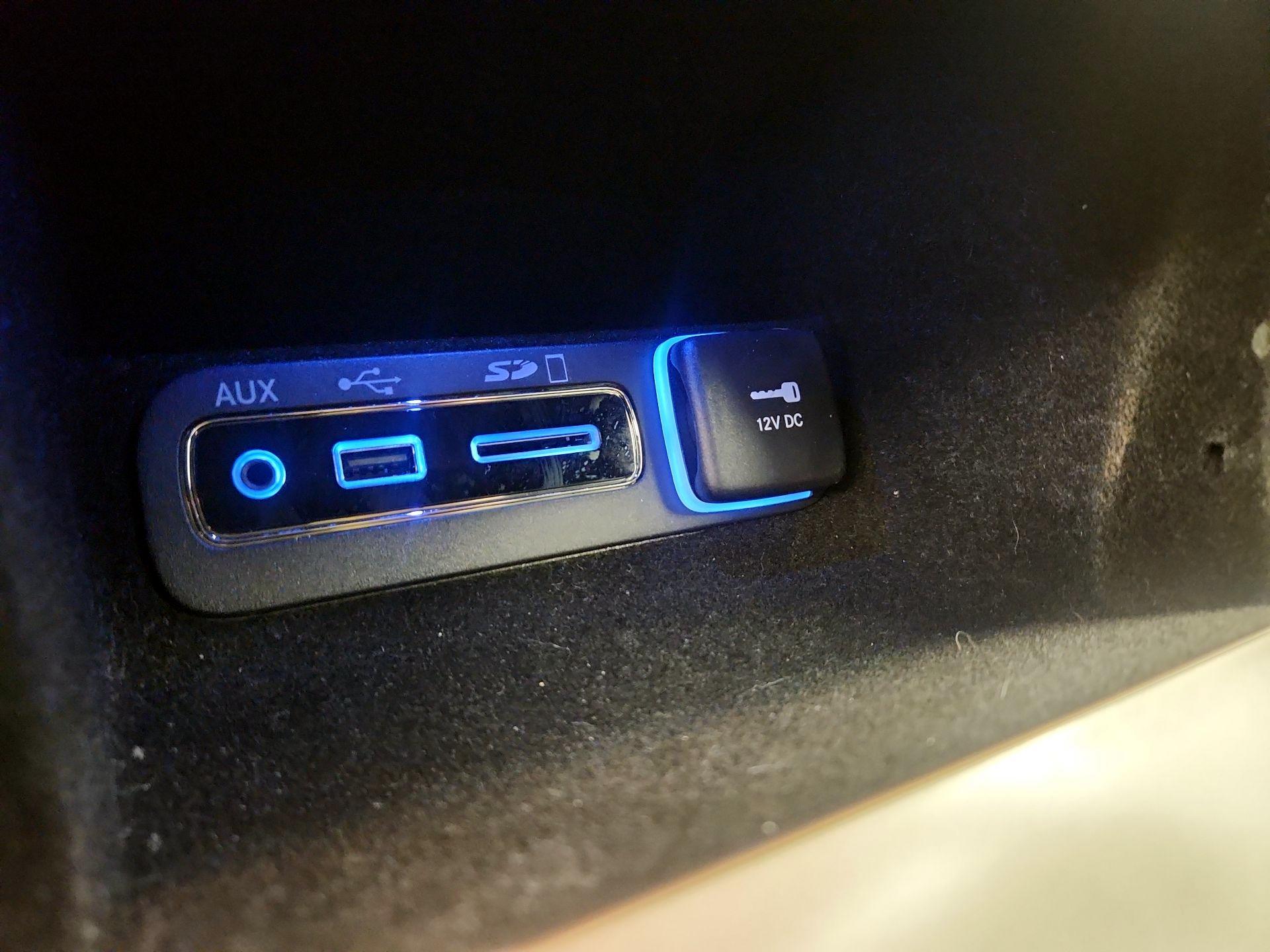 Thumbnail: 2017 Jeep Grand Cherokee - 19