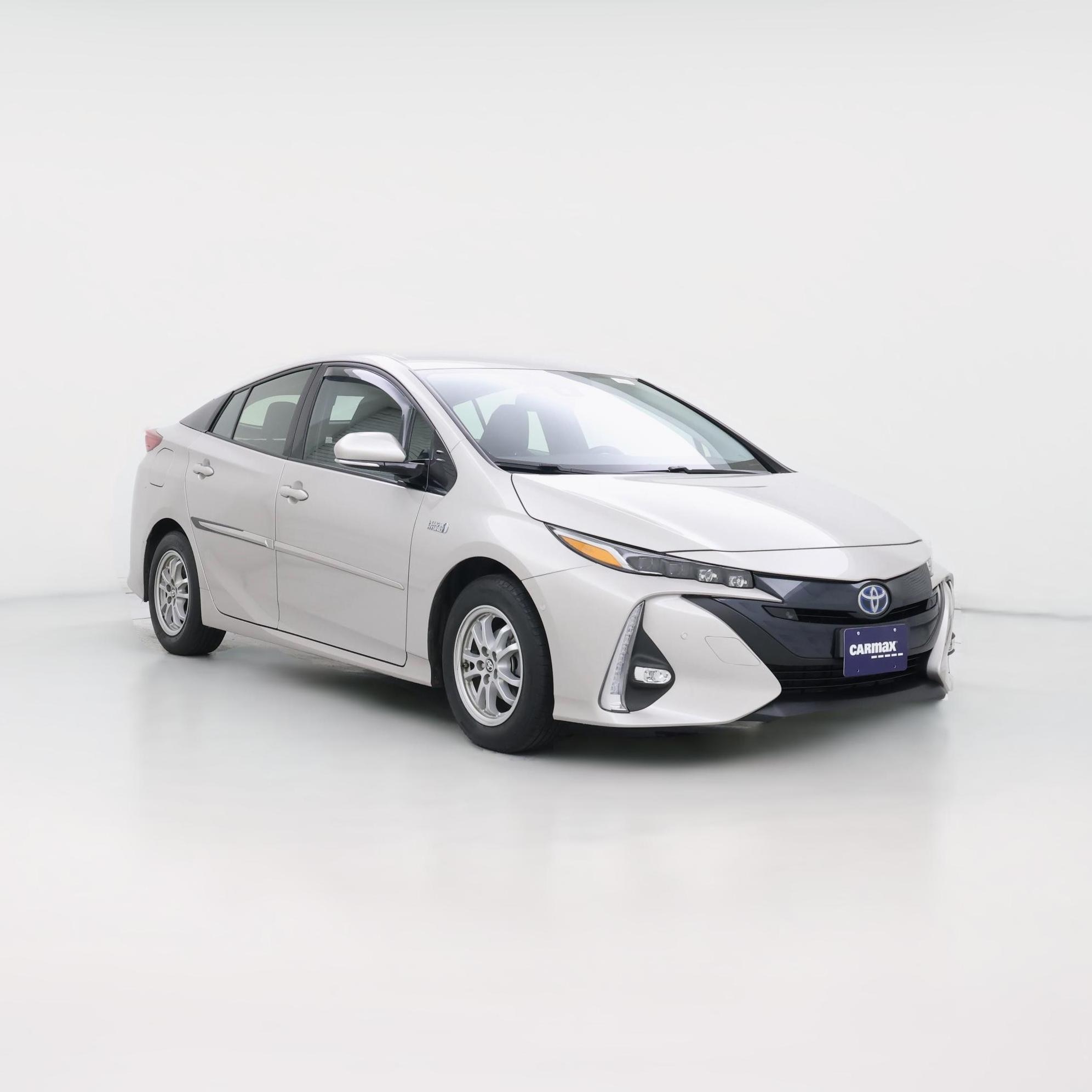 Thumbnail: 2017 Toyota Prius Prime - 1