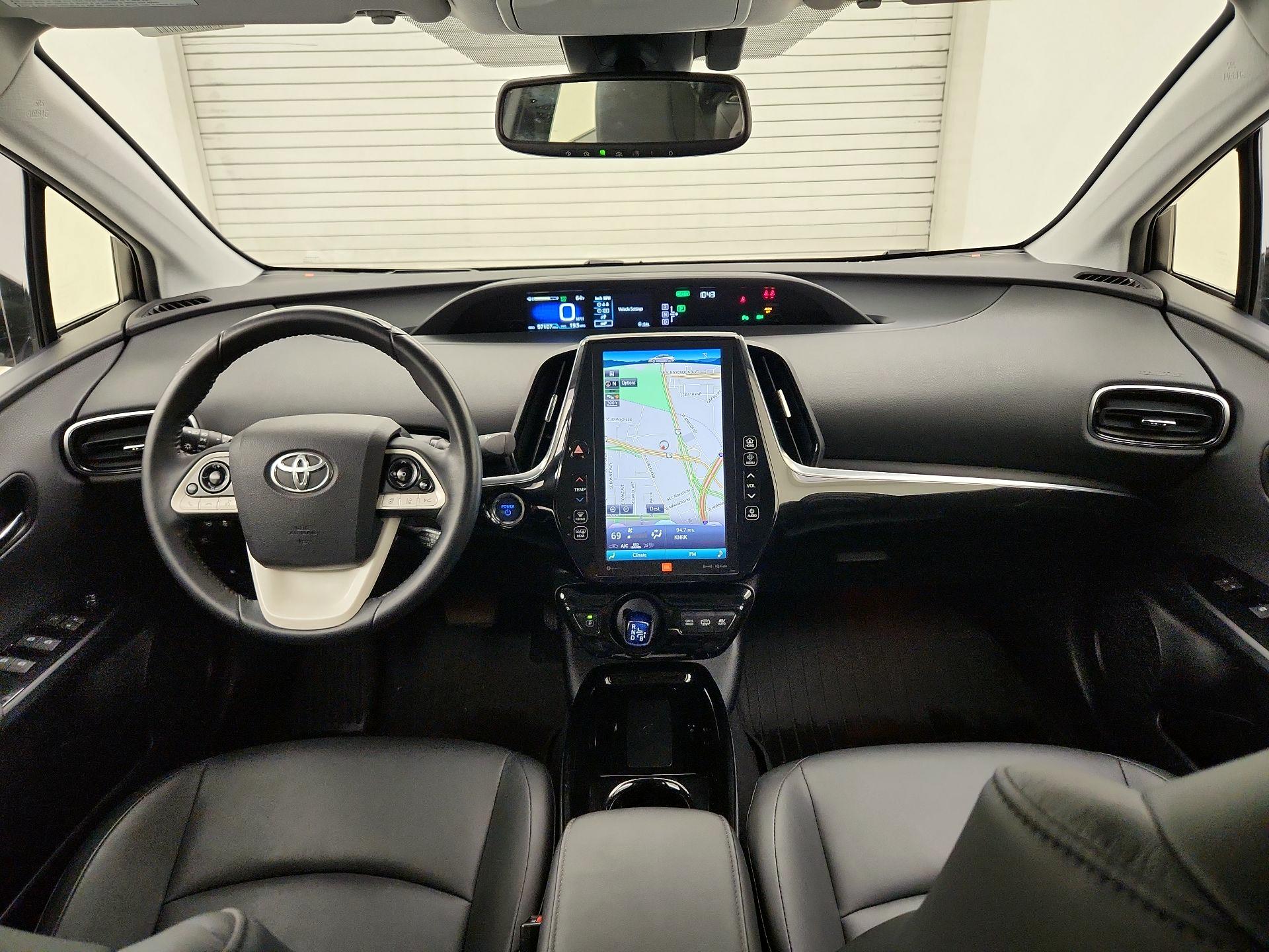 Thumbnail: 2017 Toyota Prius Prime - 9