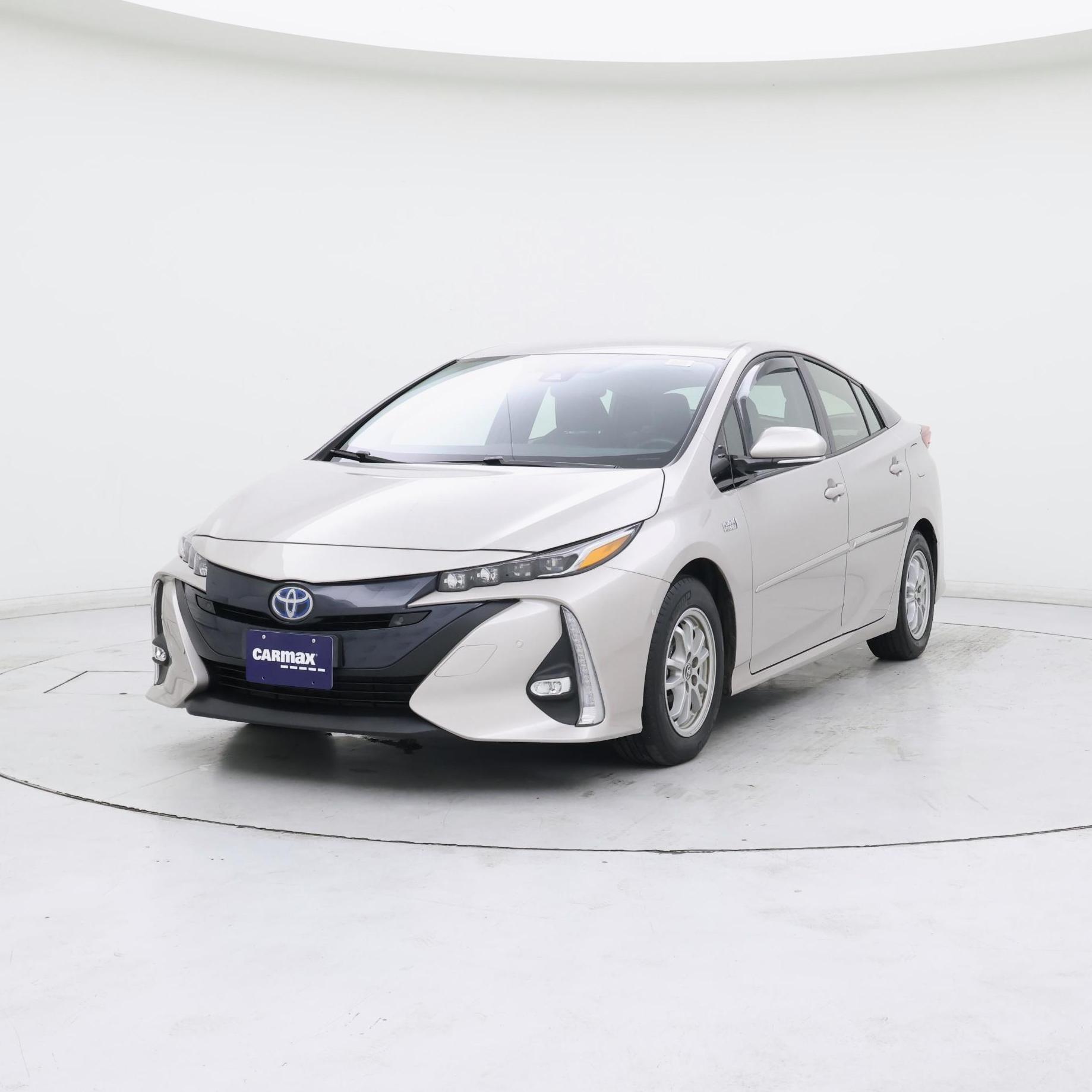 Thumbnail: 2017 Toyota Prius Prime - 4