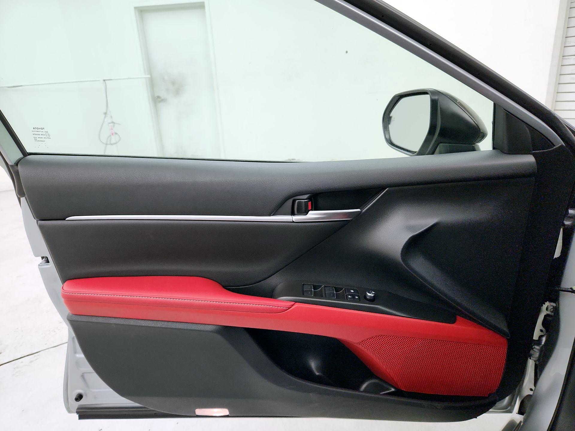 Thumbnail: 2023 Toyota Camry - 12