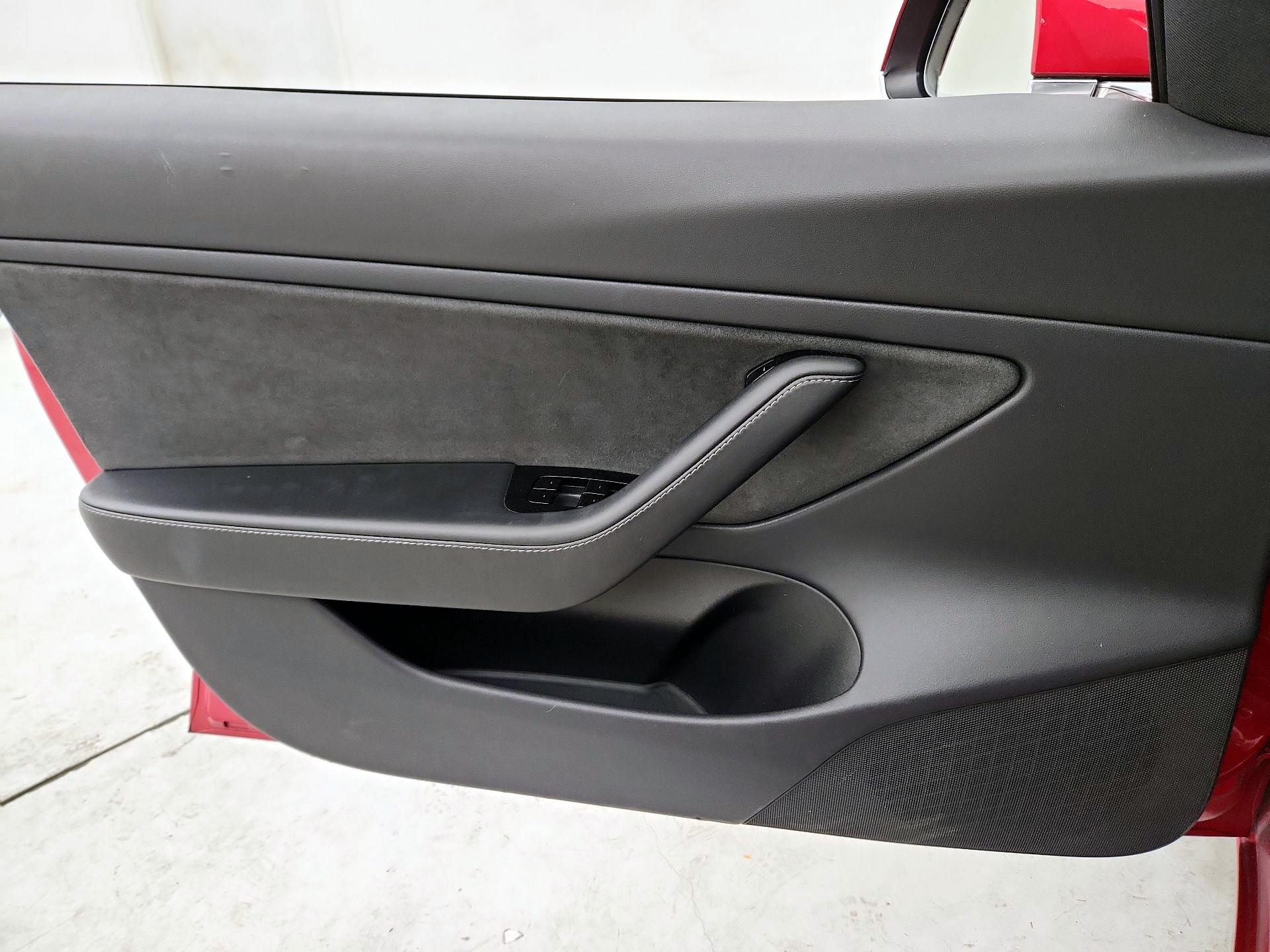 Thumbnail: 2019 Tesla Model 3 - 12