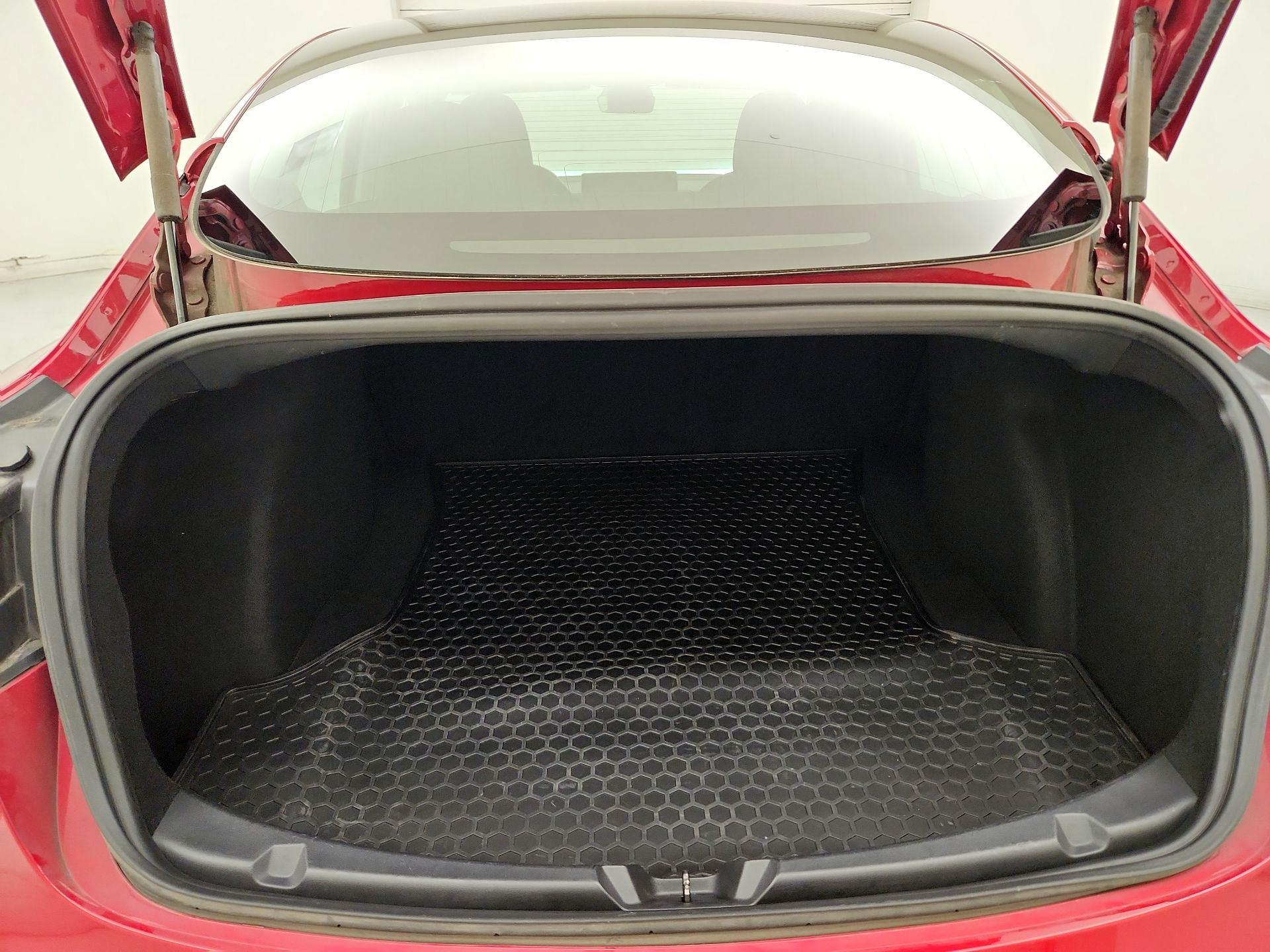 Thumbnail: 2019 Tesla Model 3 - 19