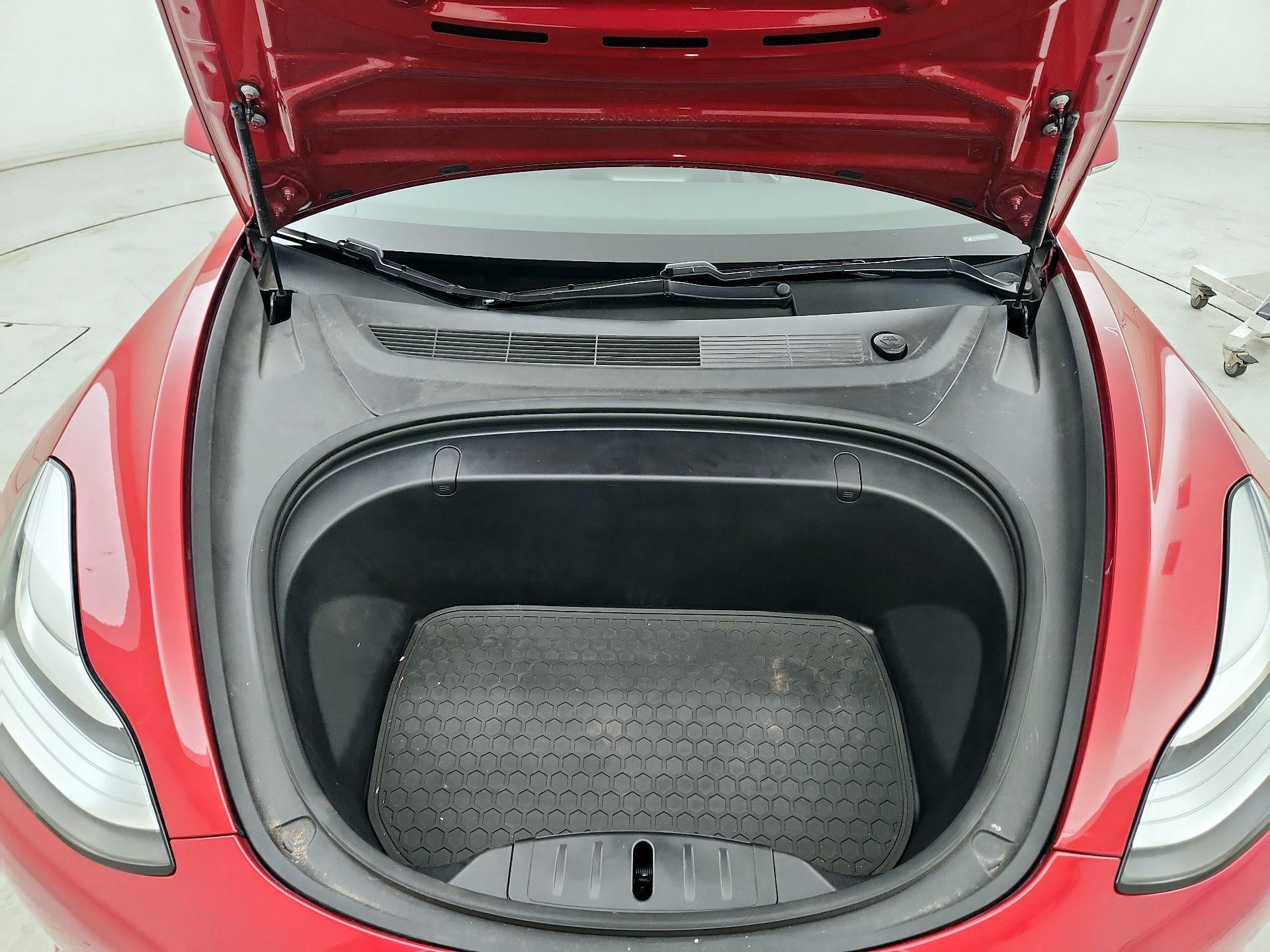 Thumbnail: 2019 Tesla Model 3 - 20