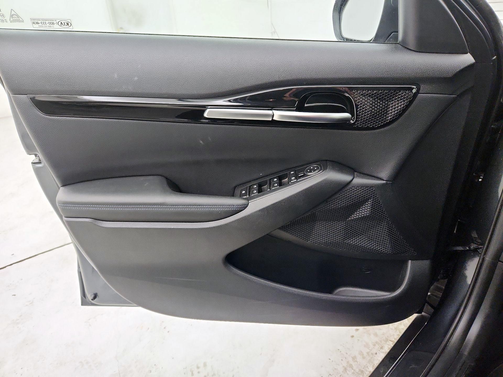 Thumbnail: 2021 Kia Seltos - 12