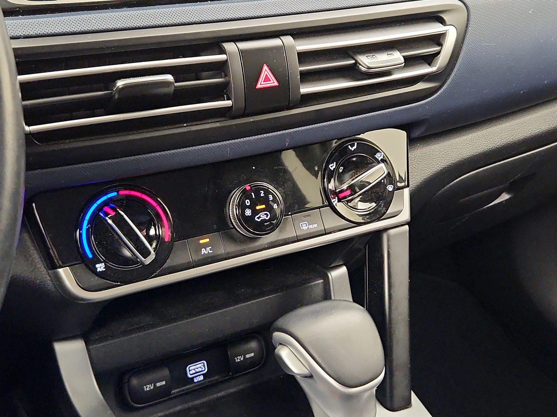 Thumbnail: 2021 Kia Seltos - 16