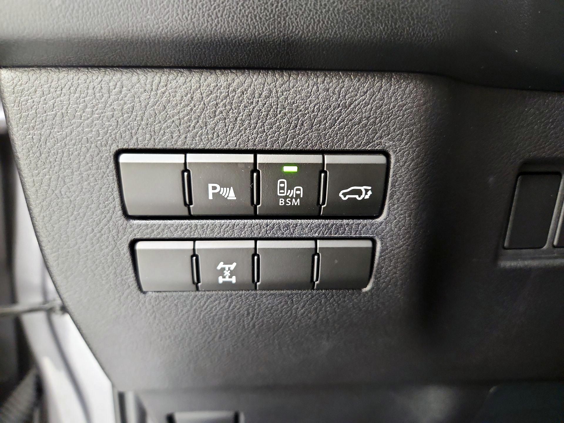 Thumbnail: 2017 Lexus NX - 13