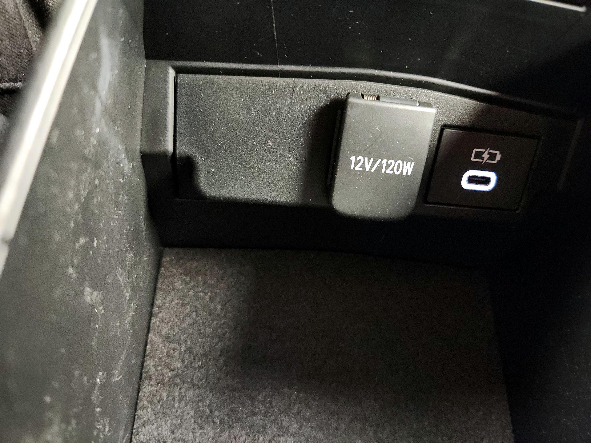 Thumbnail: 2024 Toyota Corolla - 18