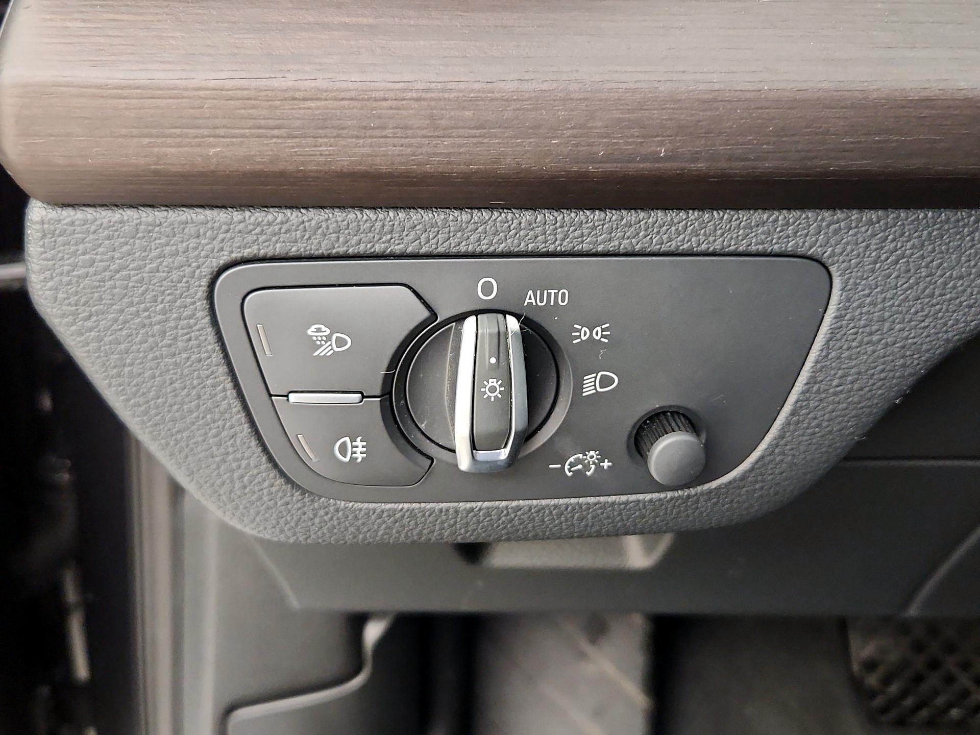 Thumbnail: 2022 Audi Q5 - 13