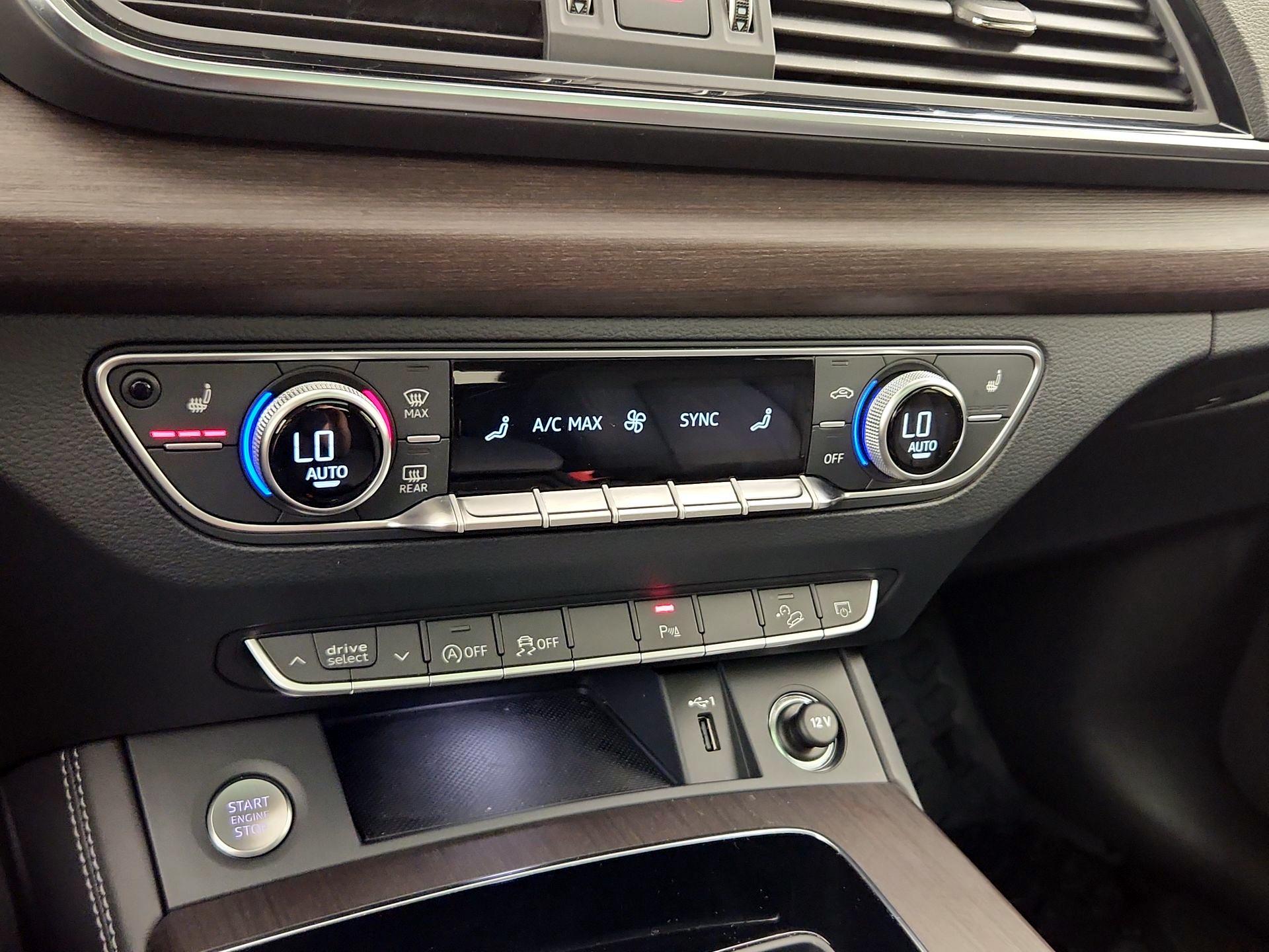 Thumbnail: 2022 Audi Q5 - 17