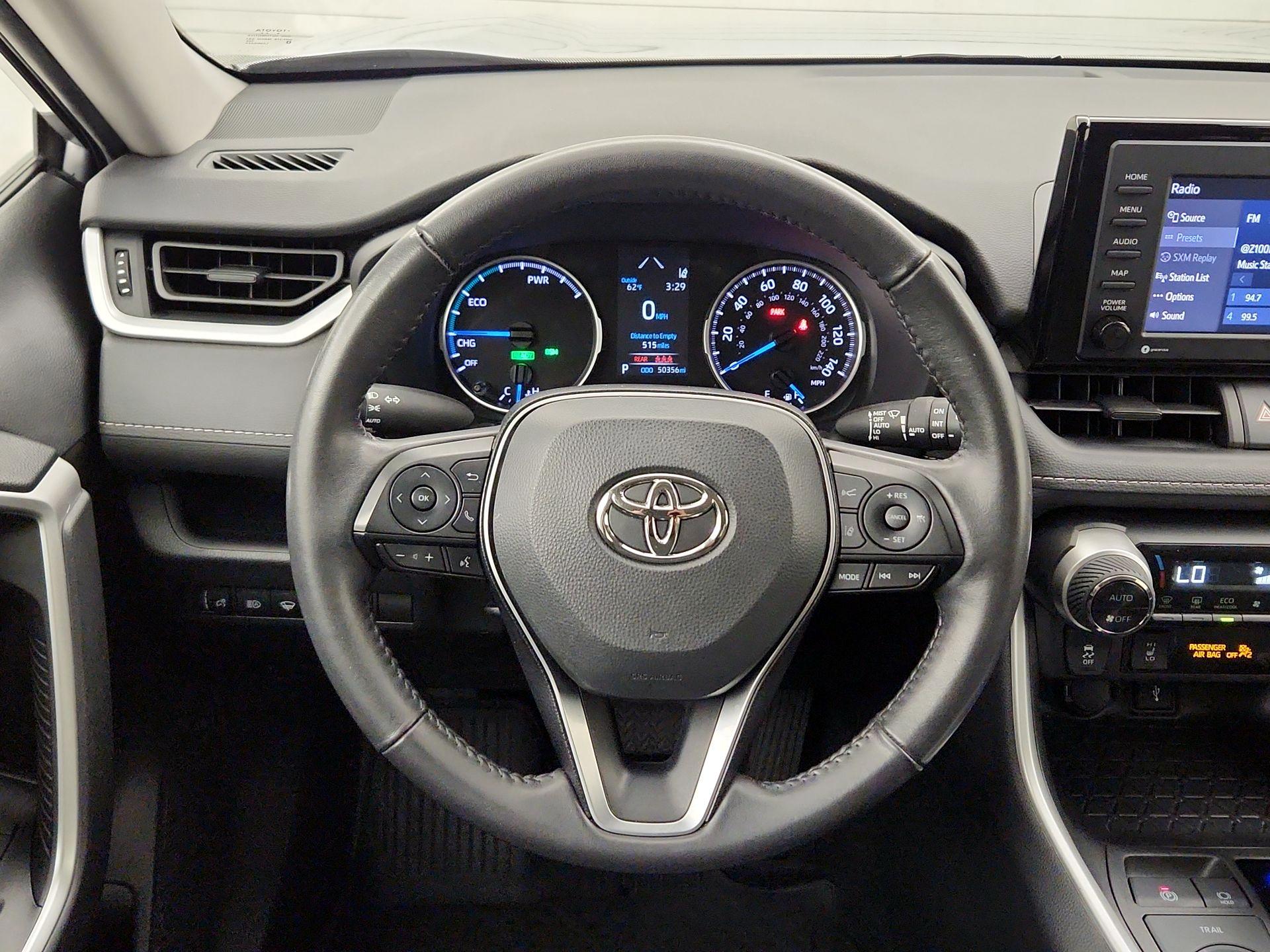 Thumbnail: 2022 Toyota RAV4 - 10