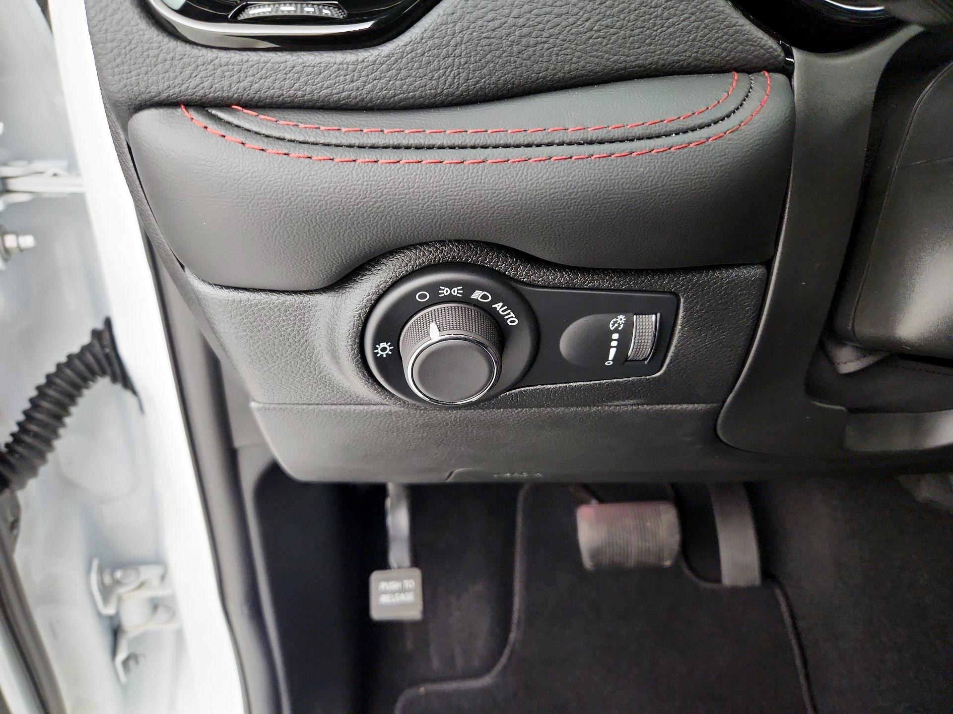 Thumbnail: 2025 Dodge Durango - 13