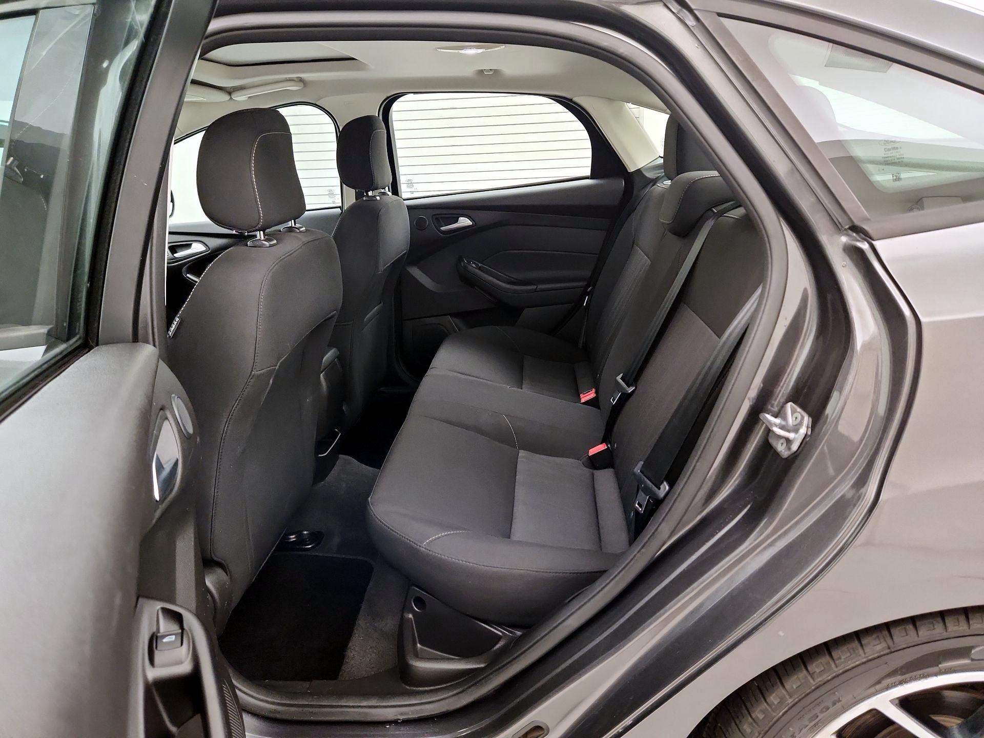 Thumbnail: 2018 Ford Focus - 20