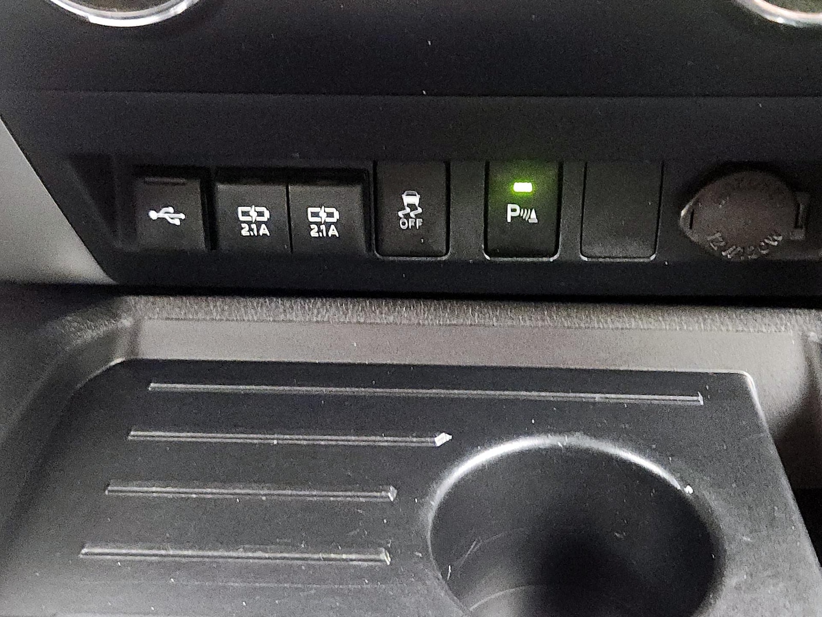 2020 Toyota Tundra SR5 - Photo 20