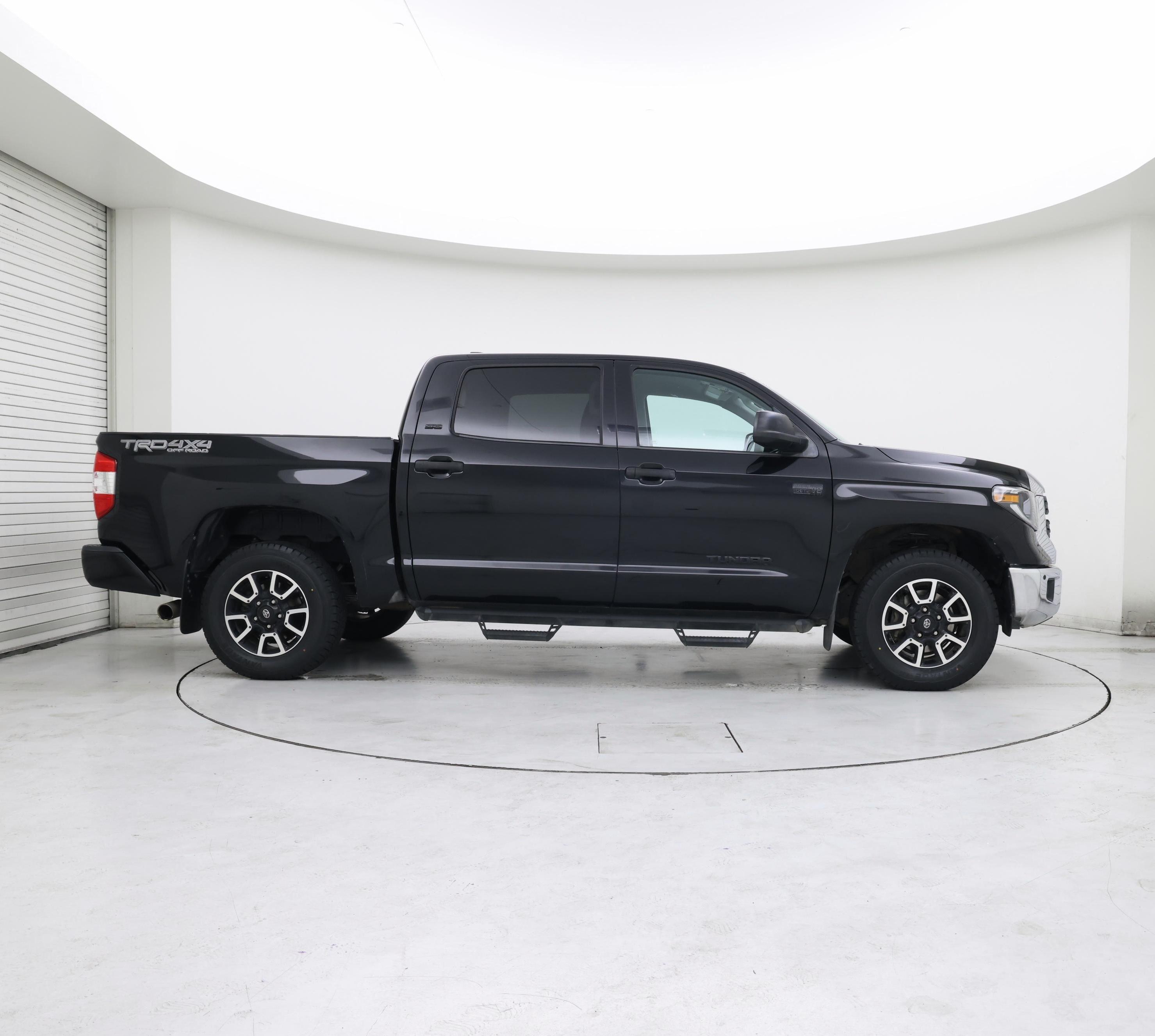 Thumbnail: 2020 Toyota Tundra - 7