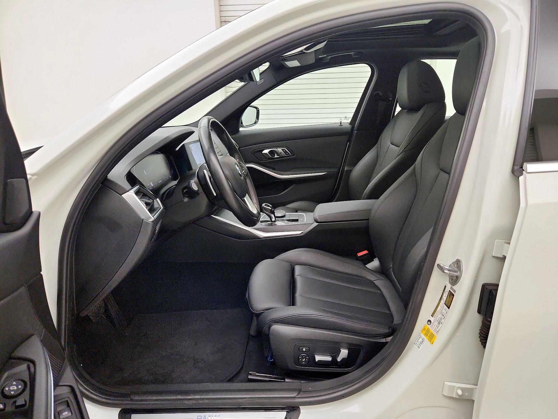 Thumbnail: 2020 BMW 3 Series - 11