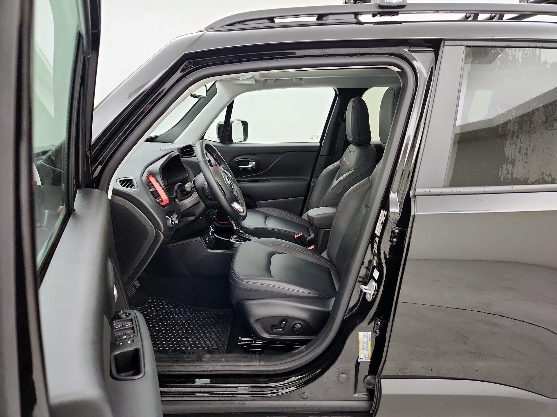 Thumbnail: 2023 Jeep Renegade - 11