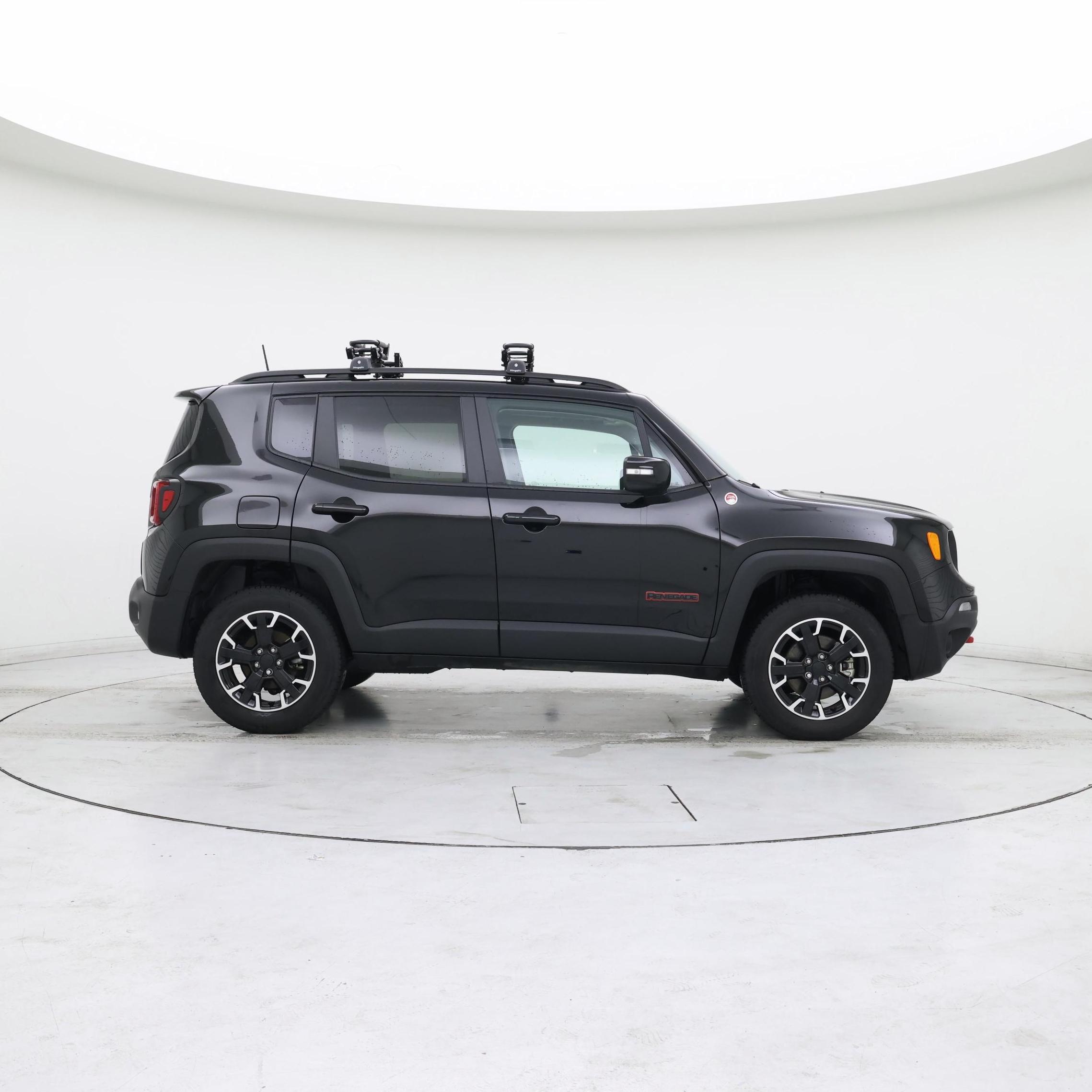 Thumbnail: 2023 Jeep Renegade - 7