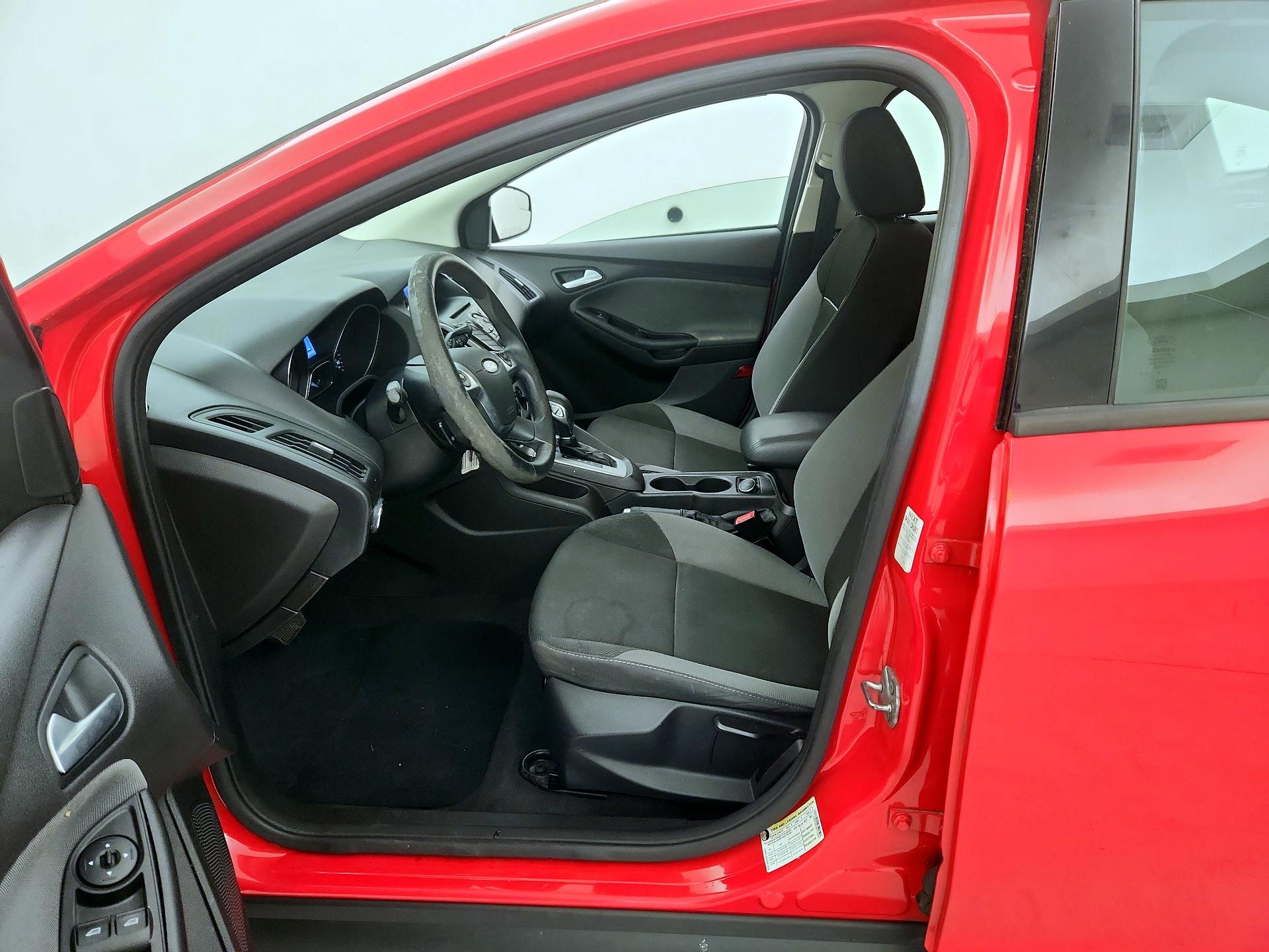 Thumbnail: 2014 Ford Focus - 12