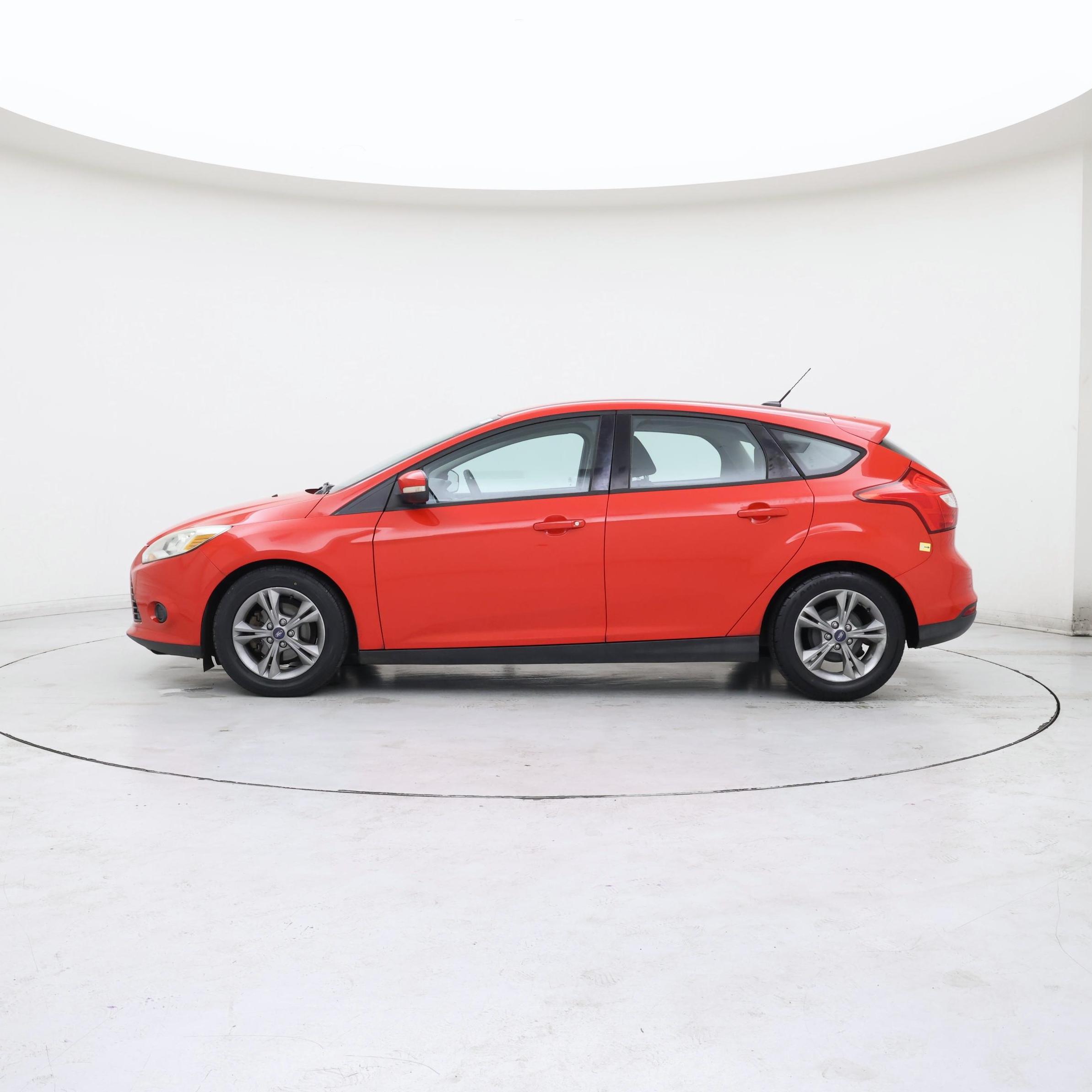 Thumbnail: 2014 Ford Focus - 3