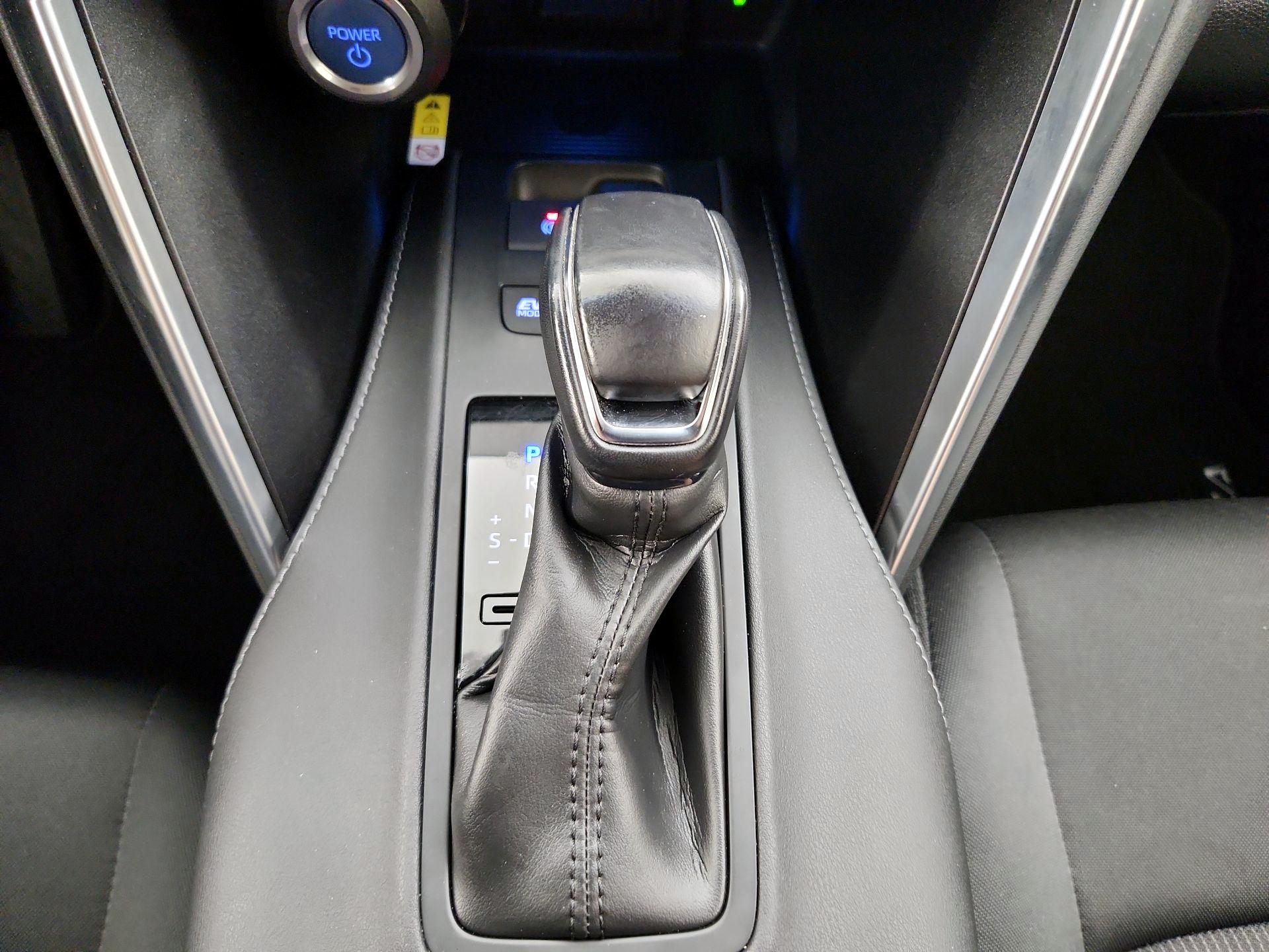 Thumbnail: 2022 Toyota Venza - 17