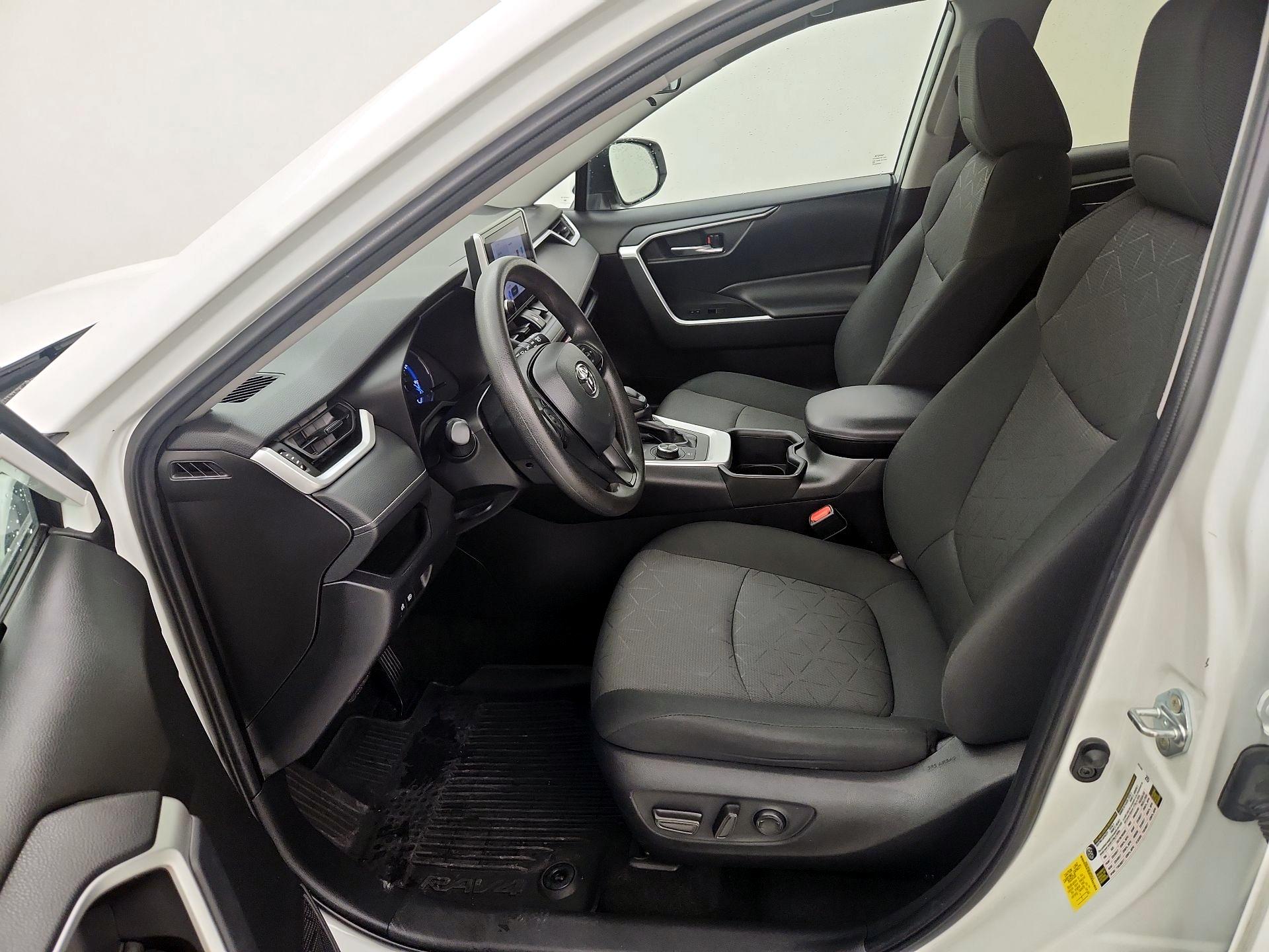 Thumbnail: 2024 Toyota RAV4 - 11