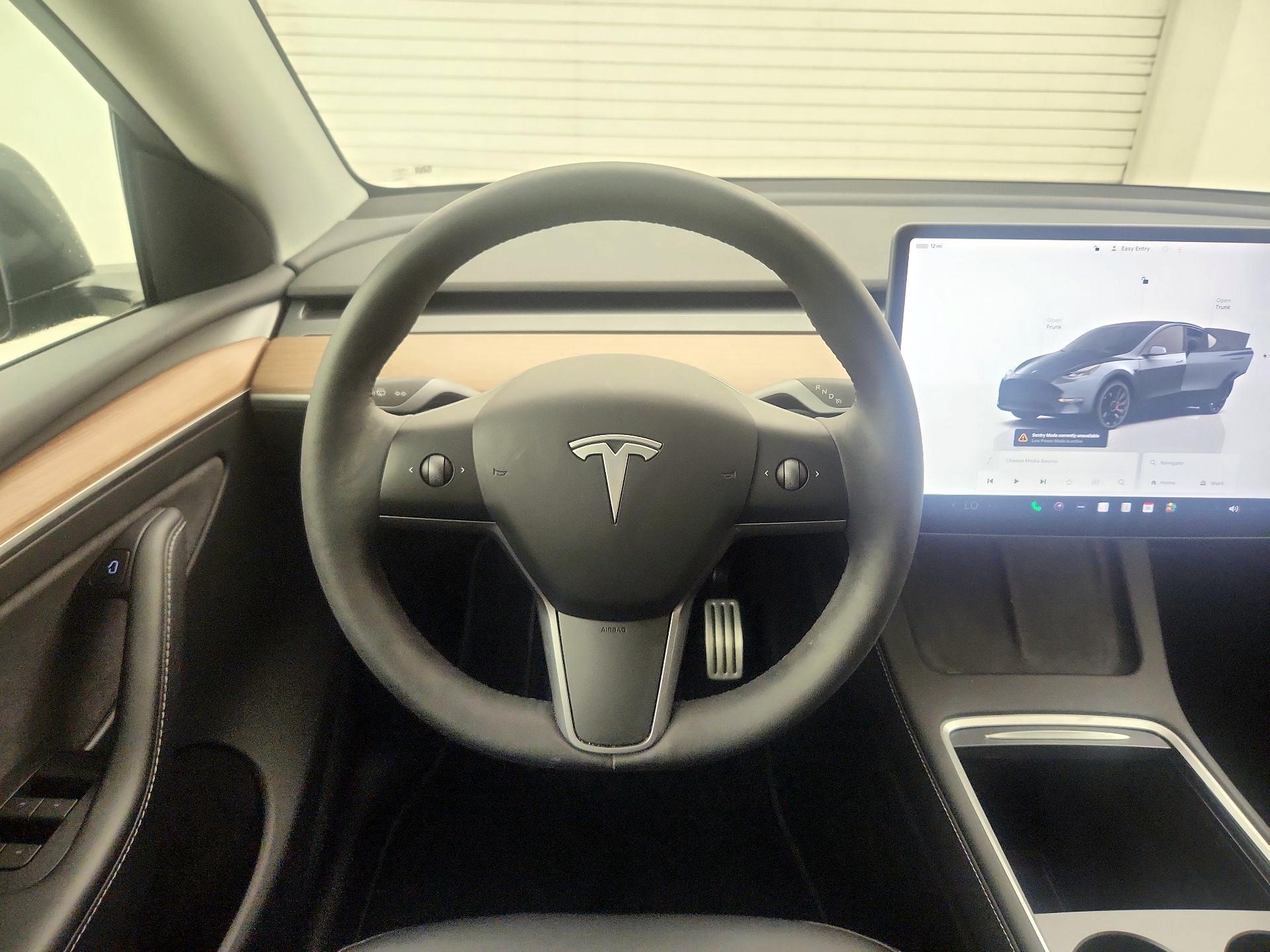 Thumbnail: 2023 Tesla Model Y - 10