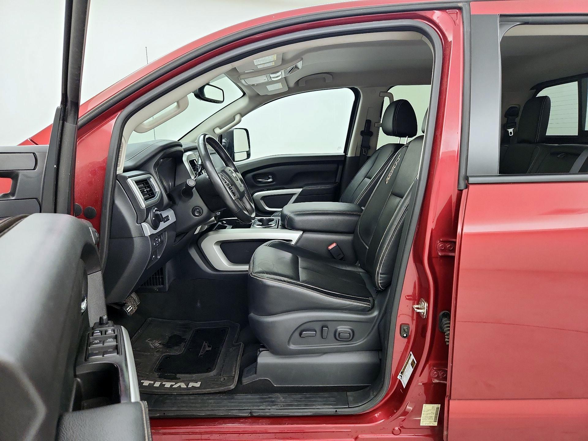 Thumbnail: 2018 Nissan Titan - 11