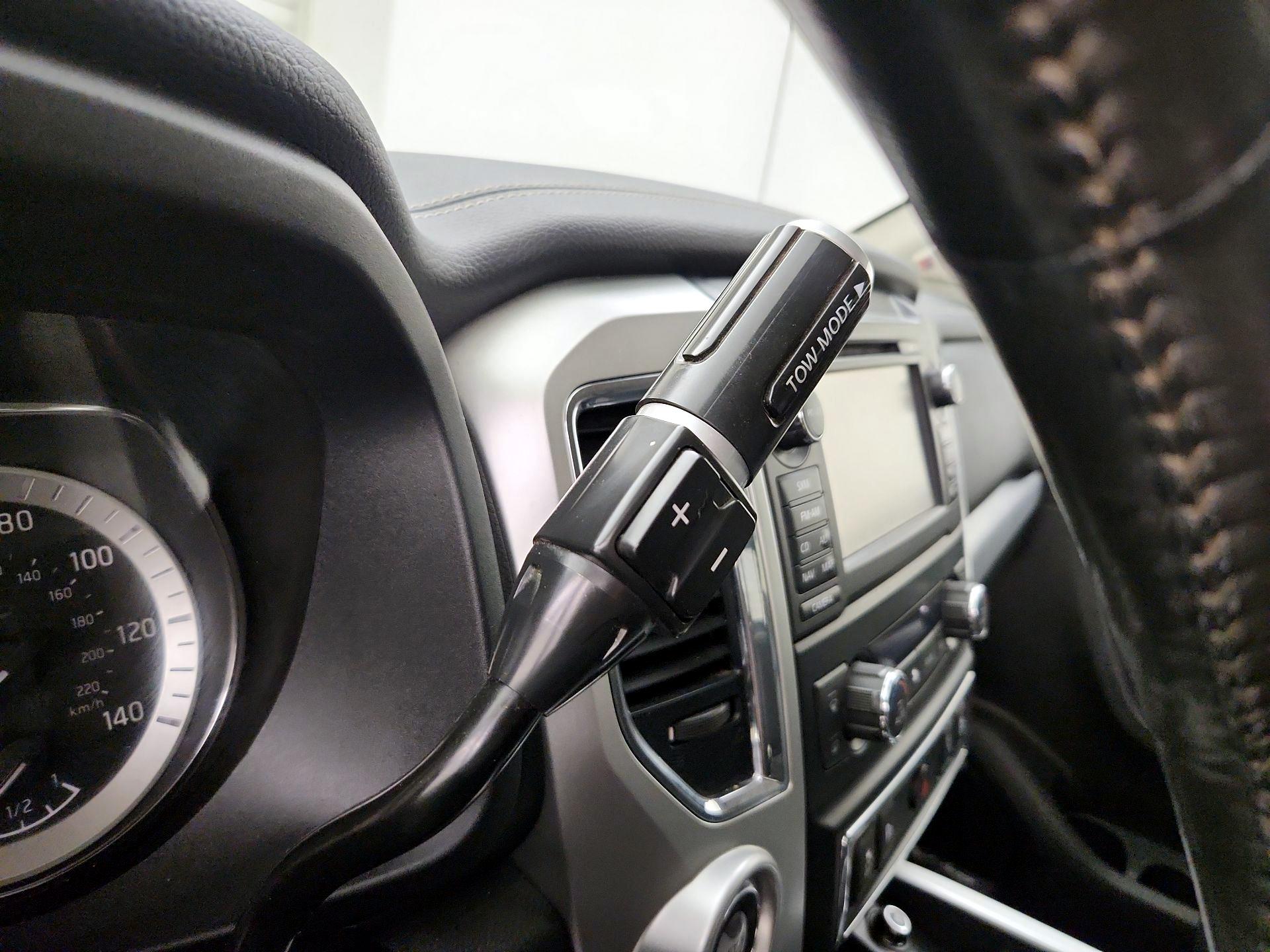 Thumbnail: 2018 Nissan Titan - 18