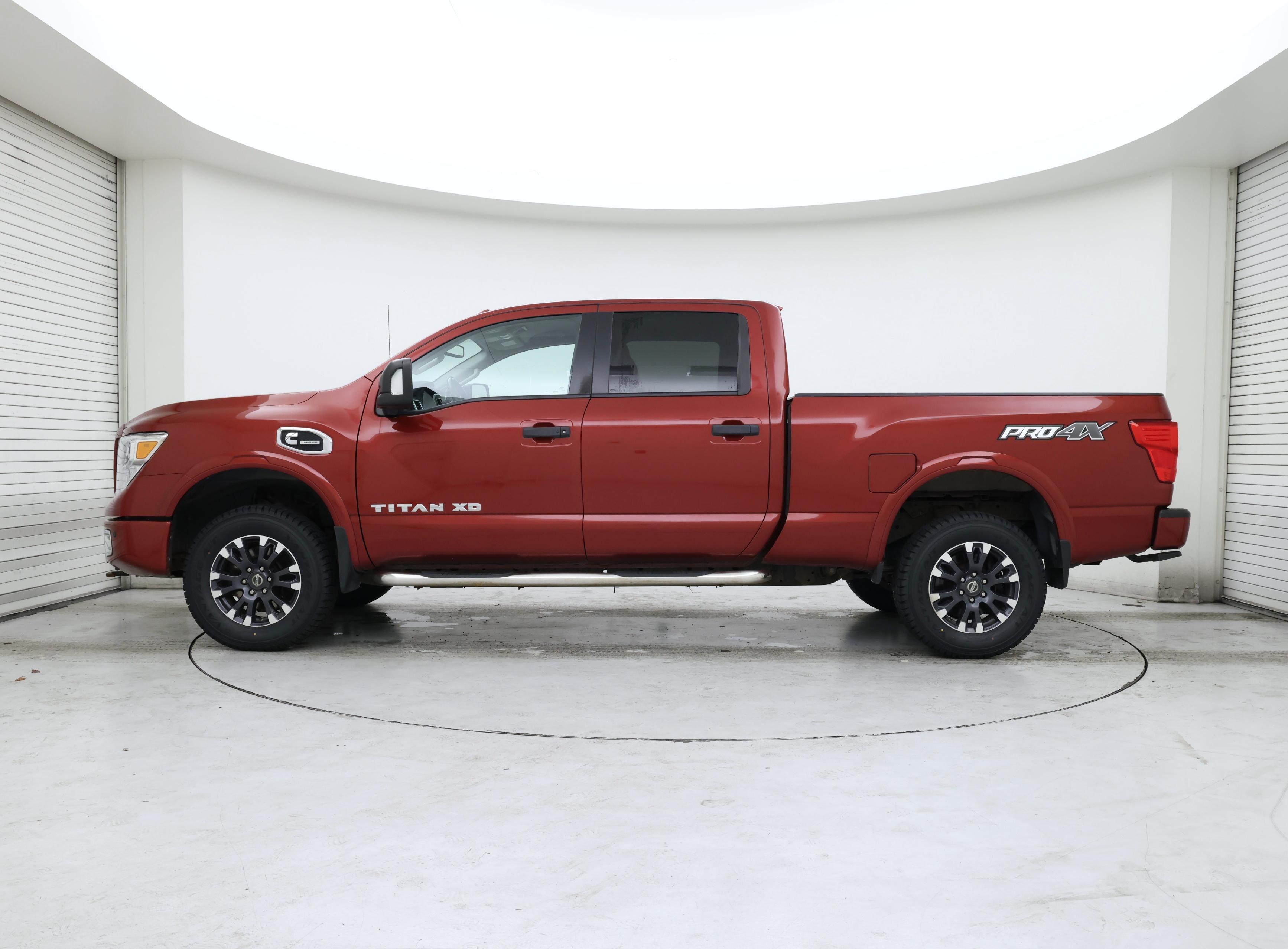 Thumbnail: 2018 Nissan Titan - 3
