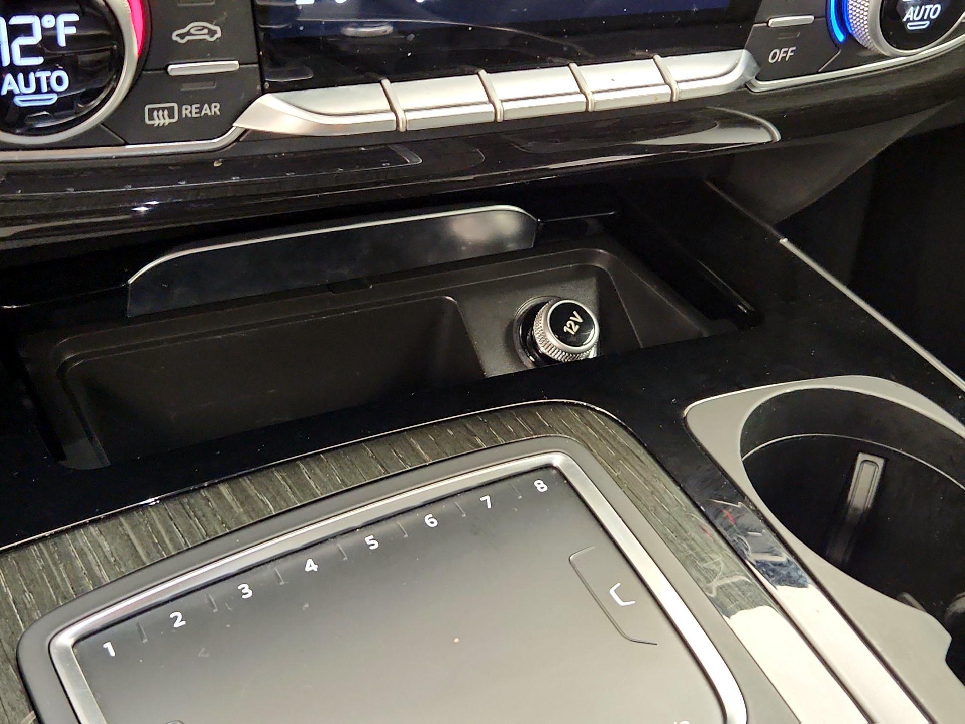 Thumbnail: 2019 Audi Q7 - 19