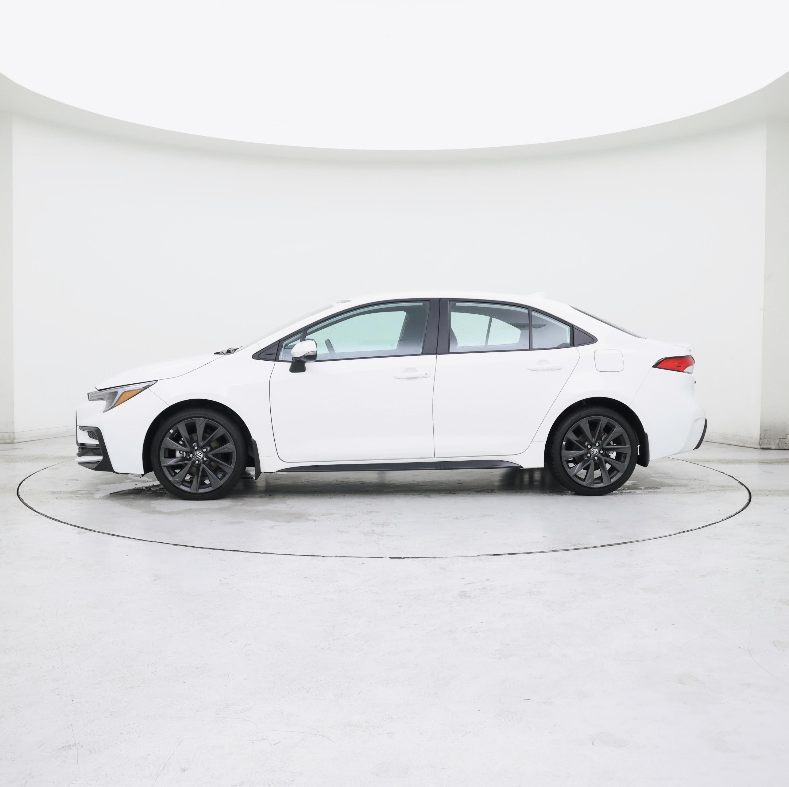 Thumbnail: 2025 Toyota Corolla - 3