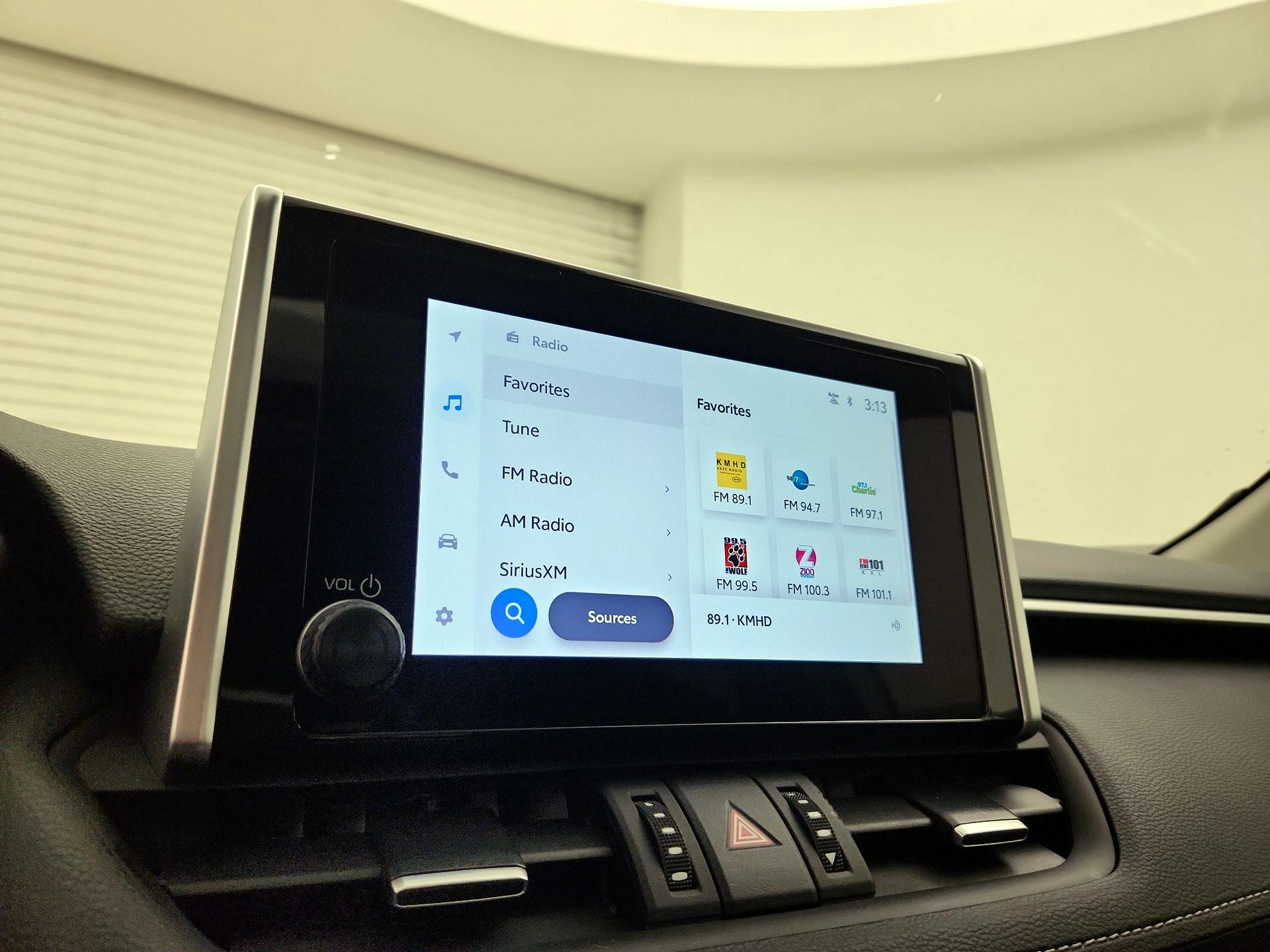 Thumbnail: 2025 Toyota RAV4 - 15