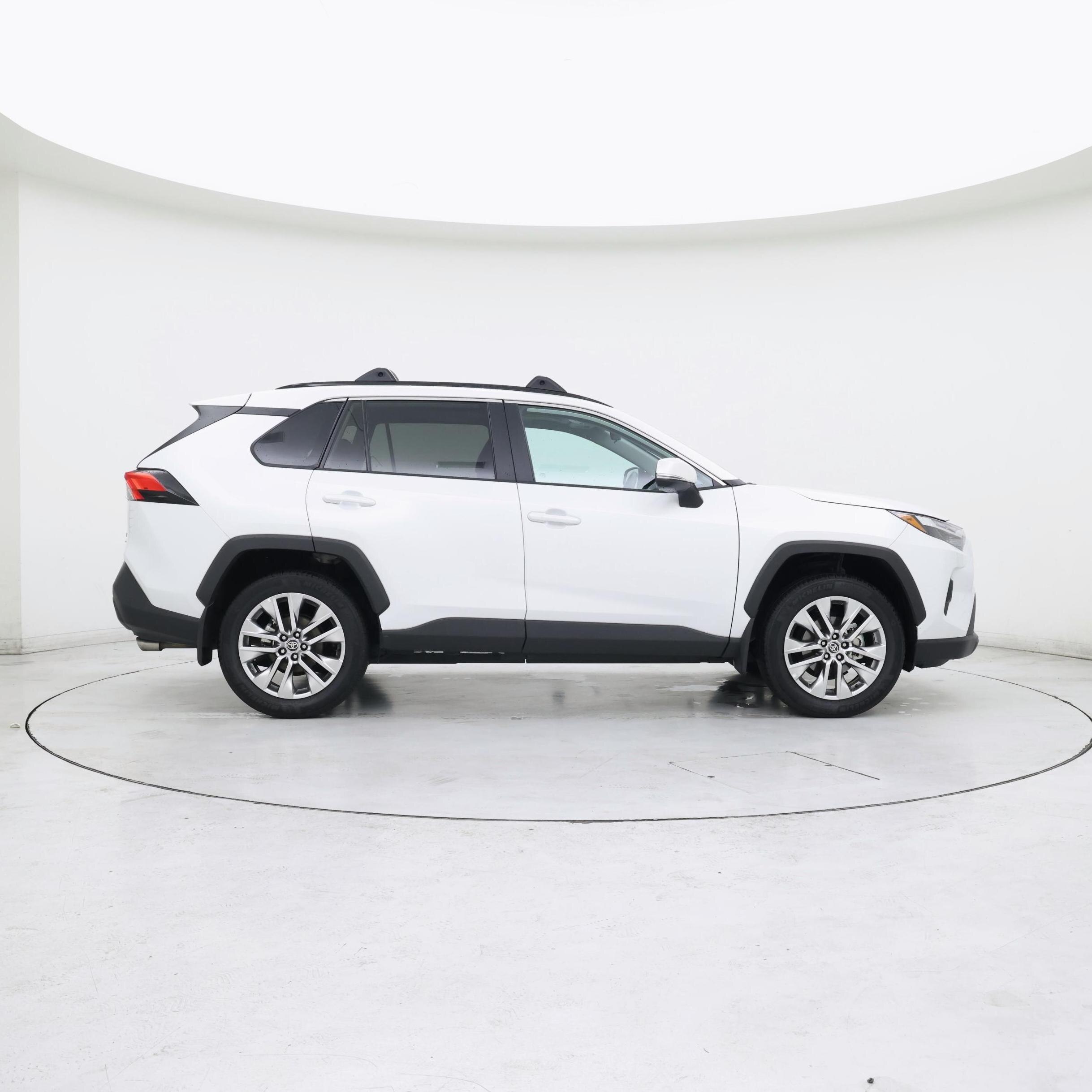 Thumbnail: 2025 Toyota RAV4 - 7