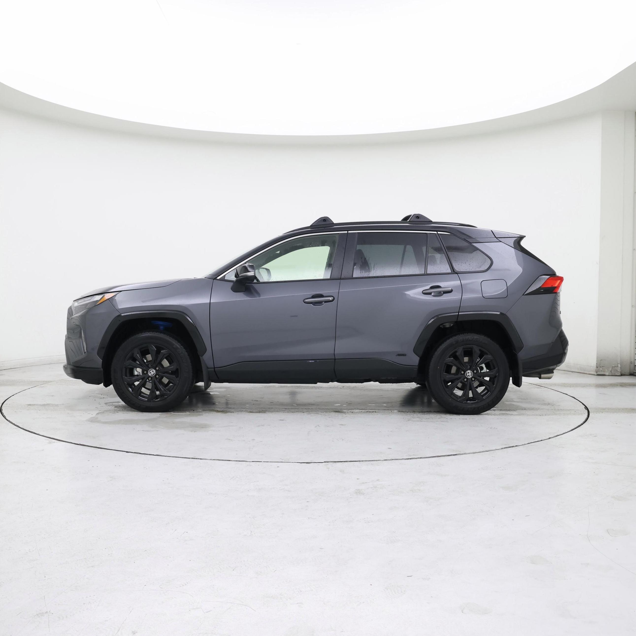 Thumbnail: 2025 Toyota RAV4 - 3