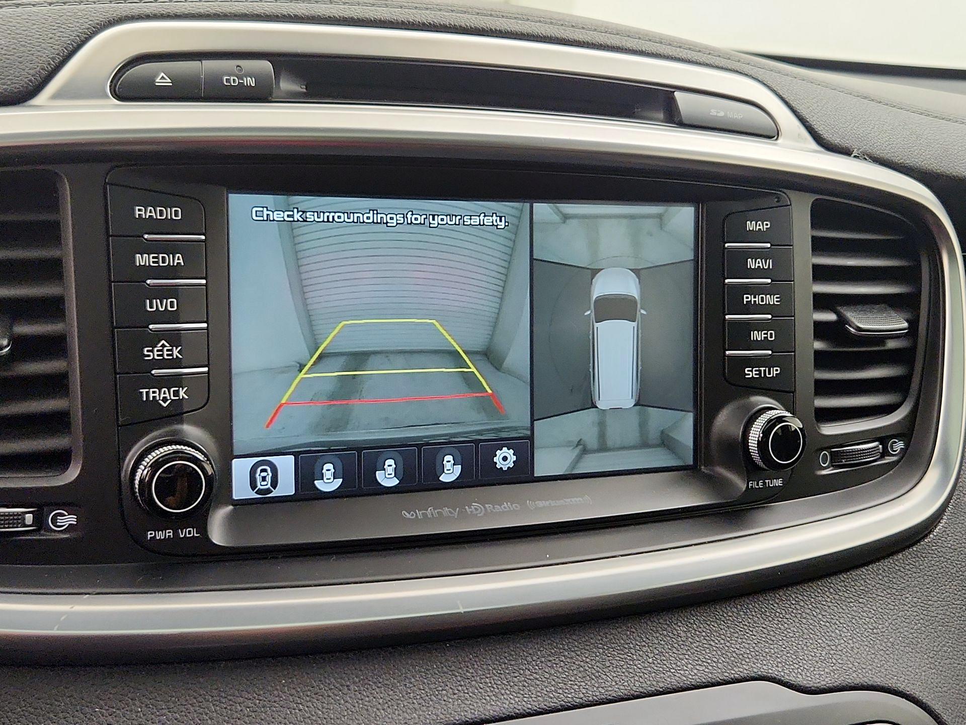 Thumbnail: 2016 Kia Sorento - 15