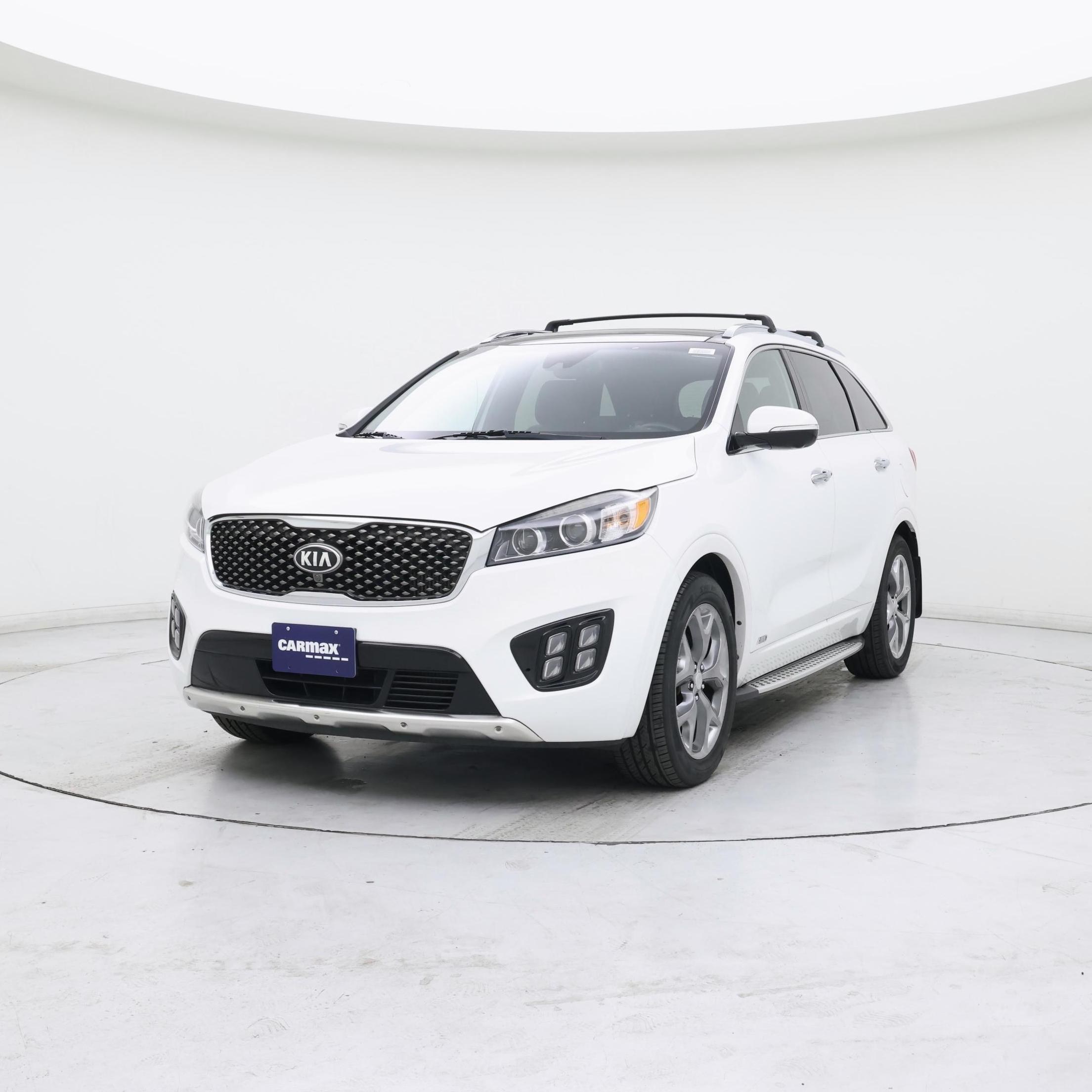 Thumbnail: 2016 Kia Sorento - 4