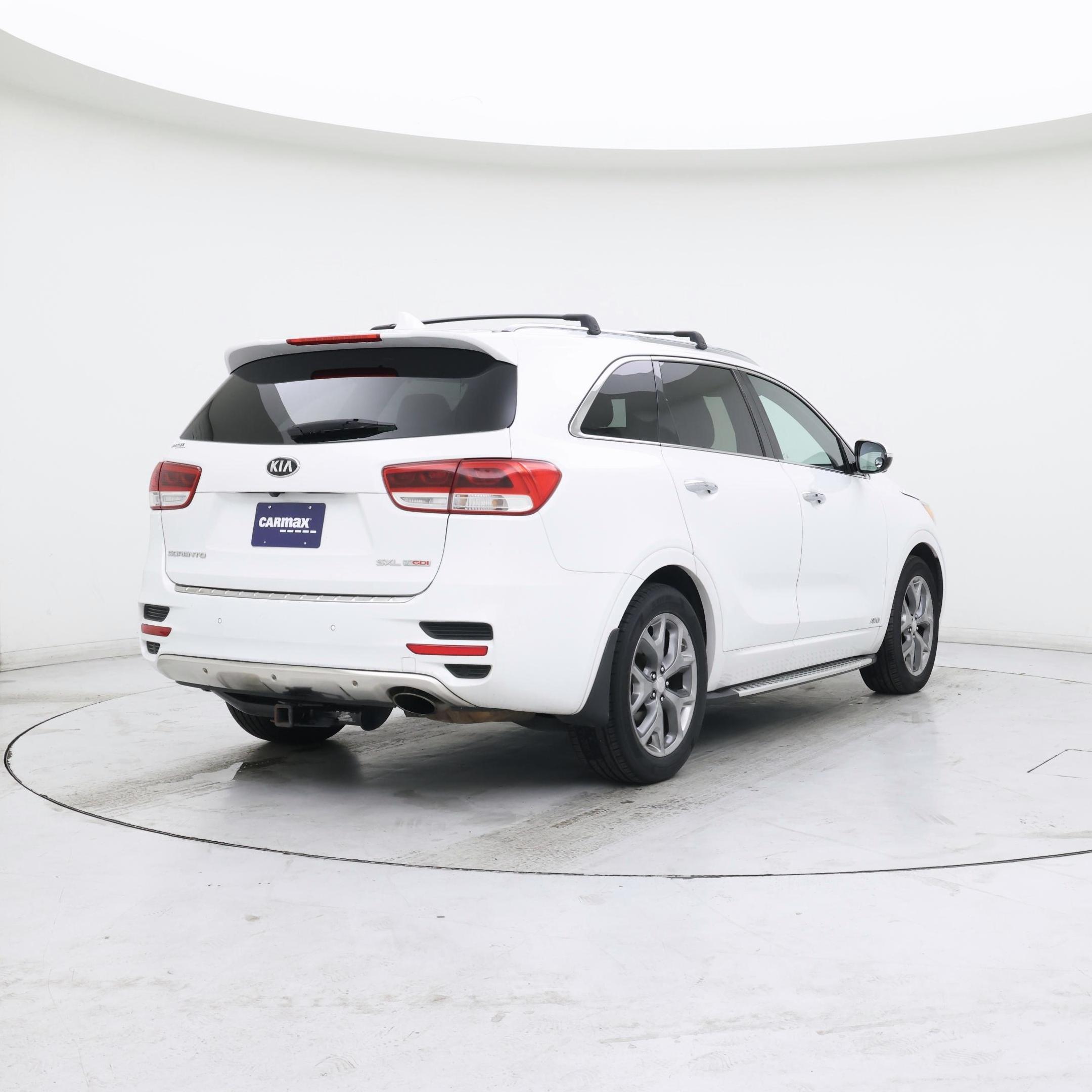 Thumbnail: 2016 Kia Sorento - 8