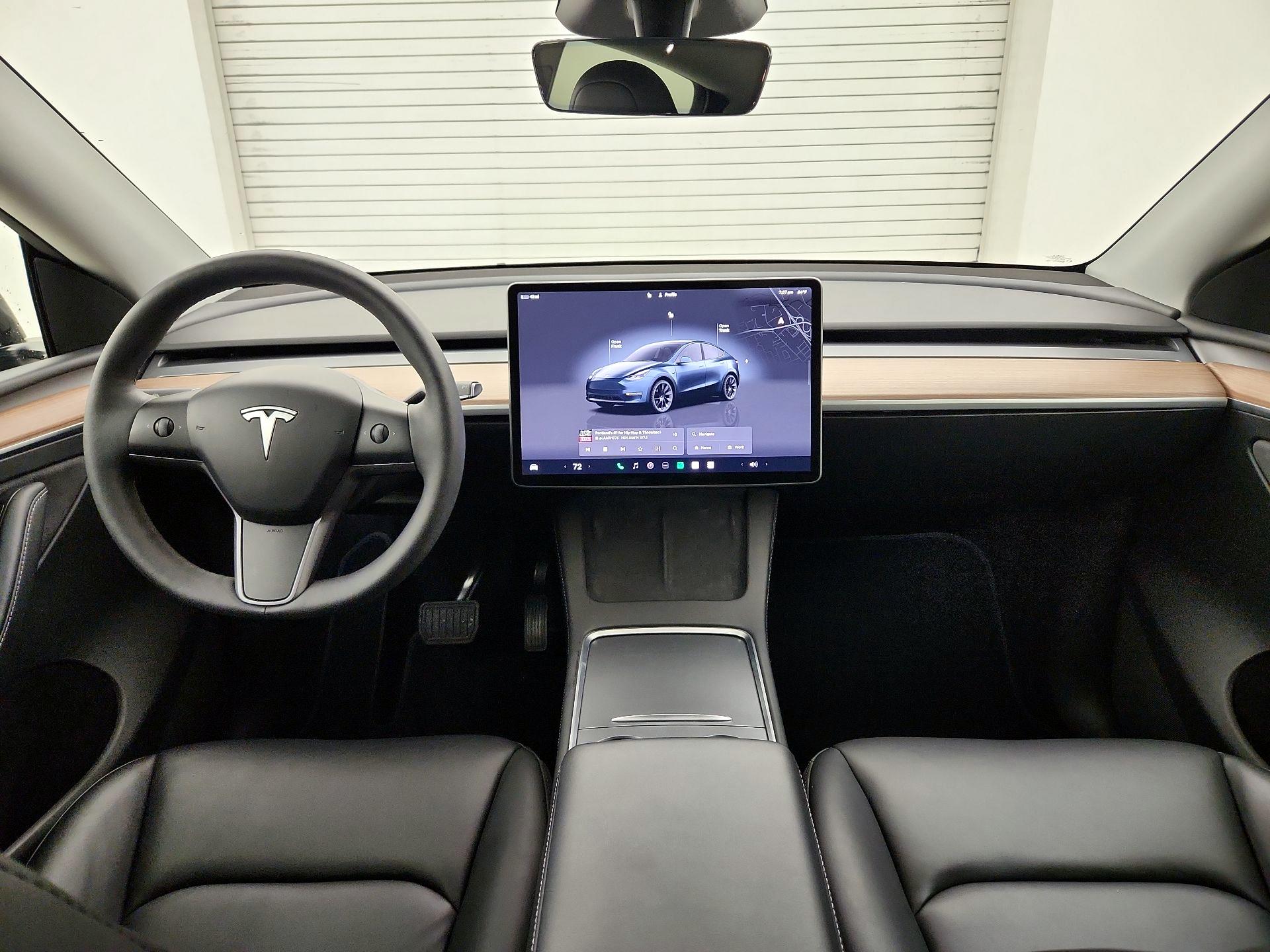 Thumbnail: 2024 Tesla Model Y - 9