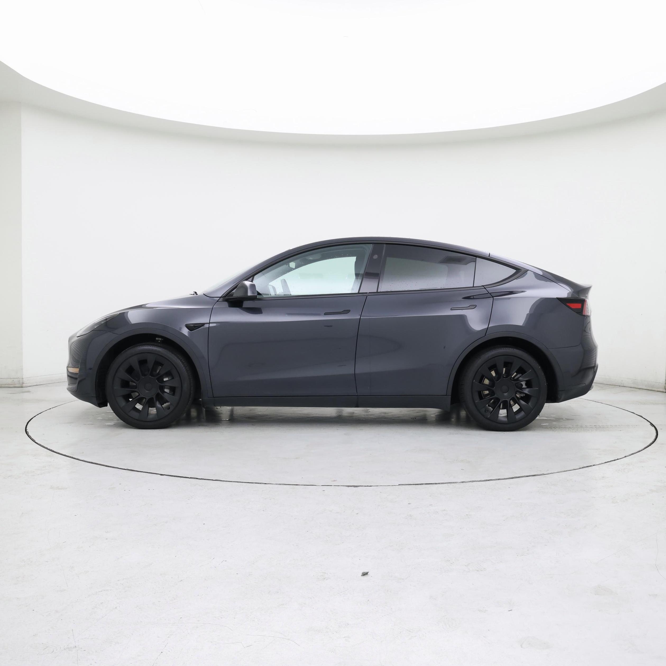 Thumbnail: 2024 Tesla Model Y - 3