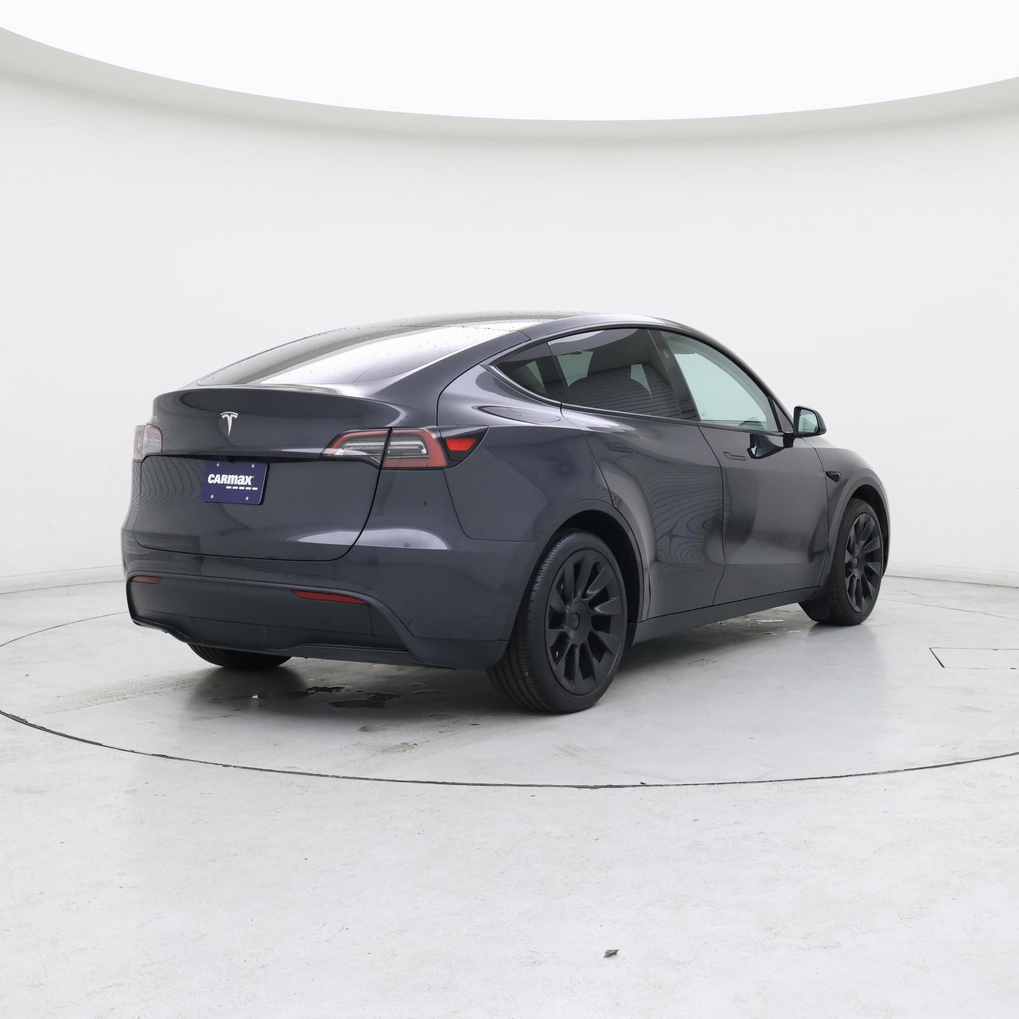Thumbnail: 2024 Tesla Model Y - 8
